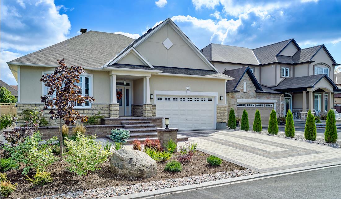 Prolok Design & Build Ltd. - Landing area separated into three distinct ...
