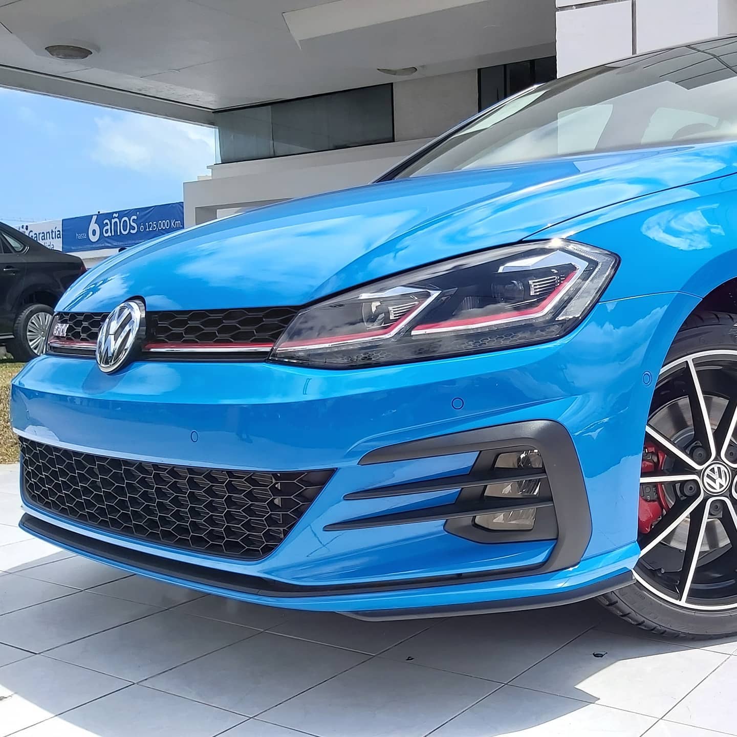 El nuevo Golf GTI 😍 la velocidad se... - Volkswagen Caribe
