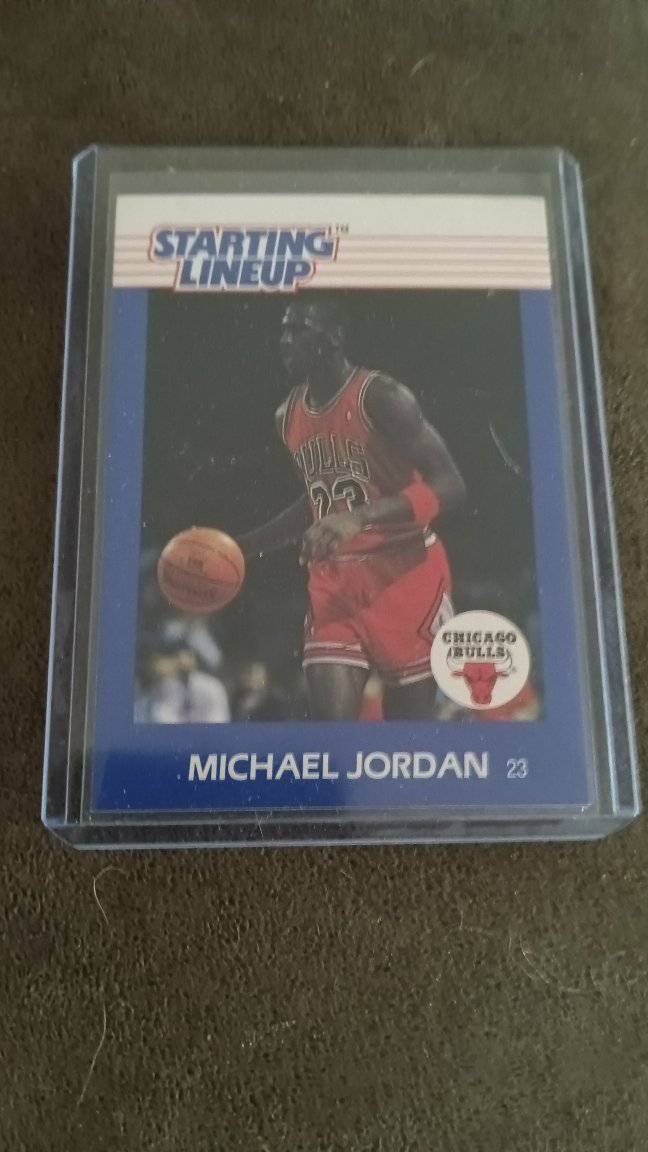 You could find this Jordan card in an action figure box 😱 In 1988
