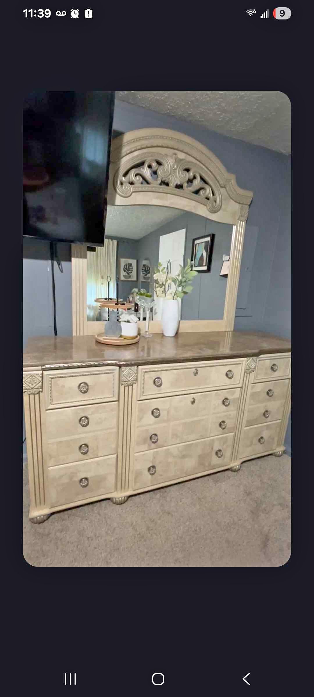 cream color dresser with mirror Traditional and Gold Arched - Dressers & Chests of Drawers - Cornelia, Georgia | Facebook Marketplace Bedroom furniture Bust:48 NPU-Joz-202532 J.Crew XS Luxe Cashmere serving as both buttons