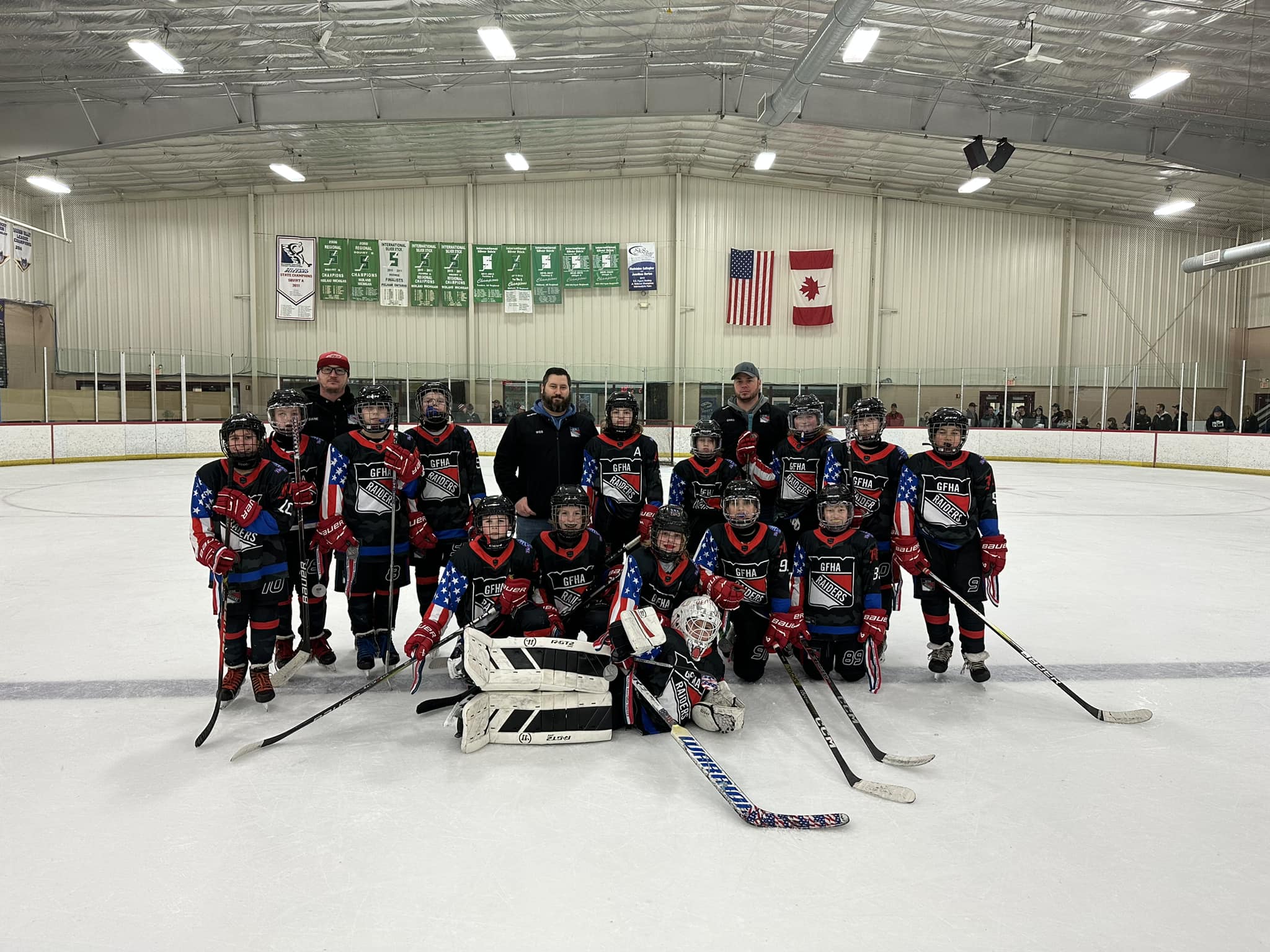 The boys ended up as the... - GFHA 2012 Flint Ice Raiders