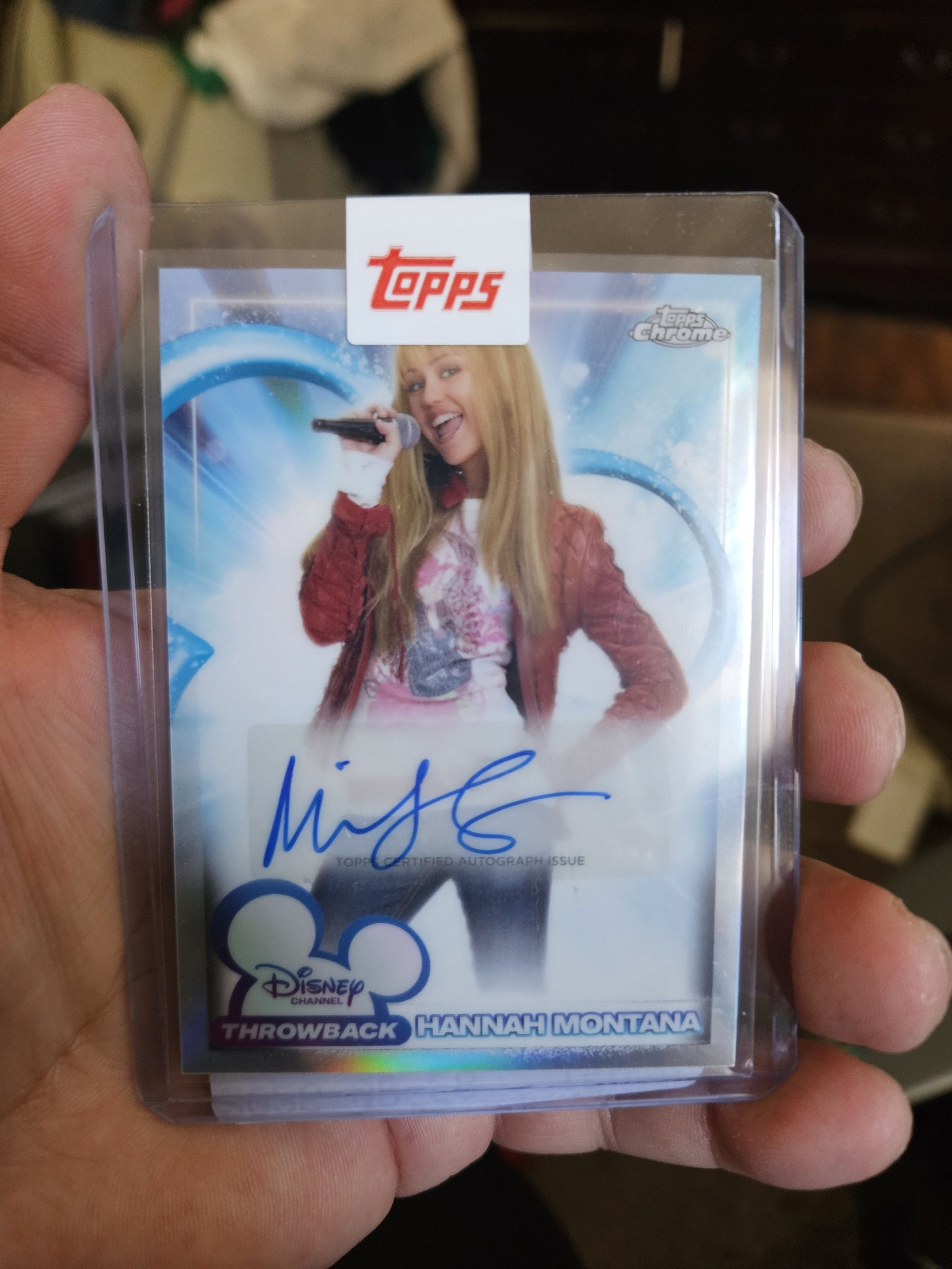 Hannah Montana Topps Chrome Autograph Card in Protective Case