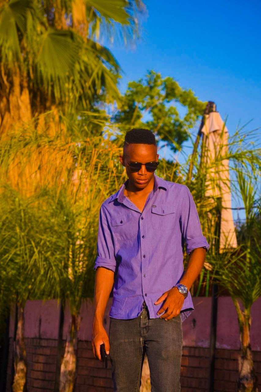 T-Banks Thee rapper