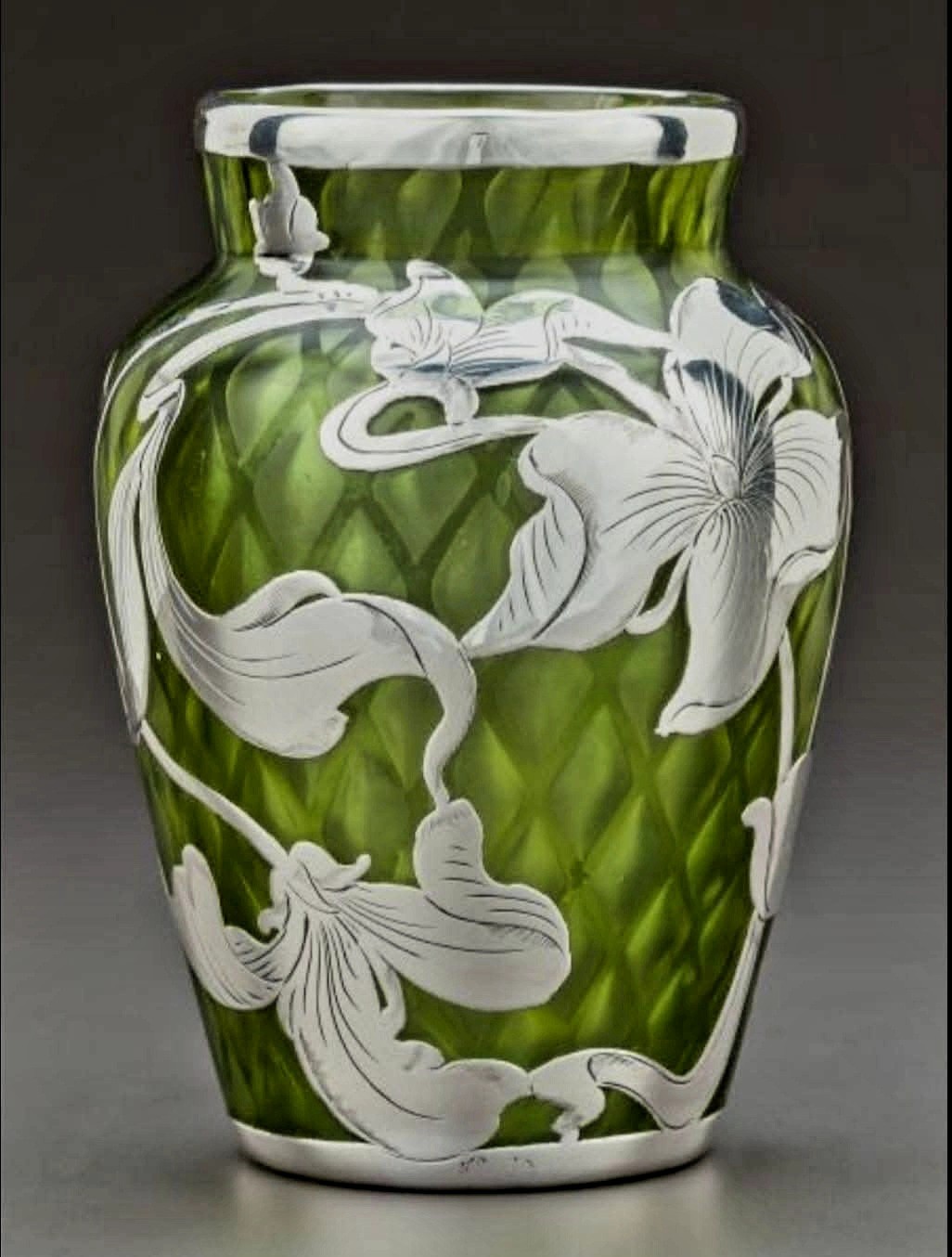 Steuben glass blue vase with peacock from 1905
