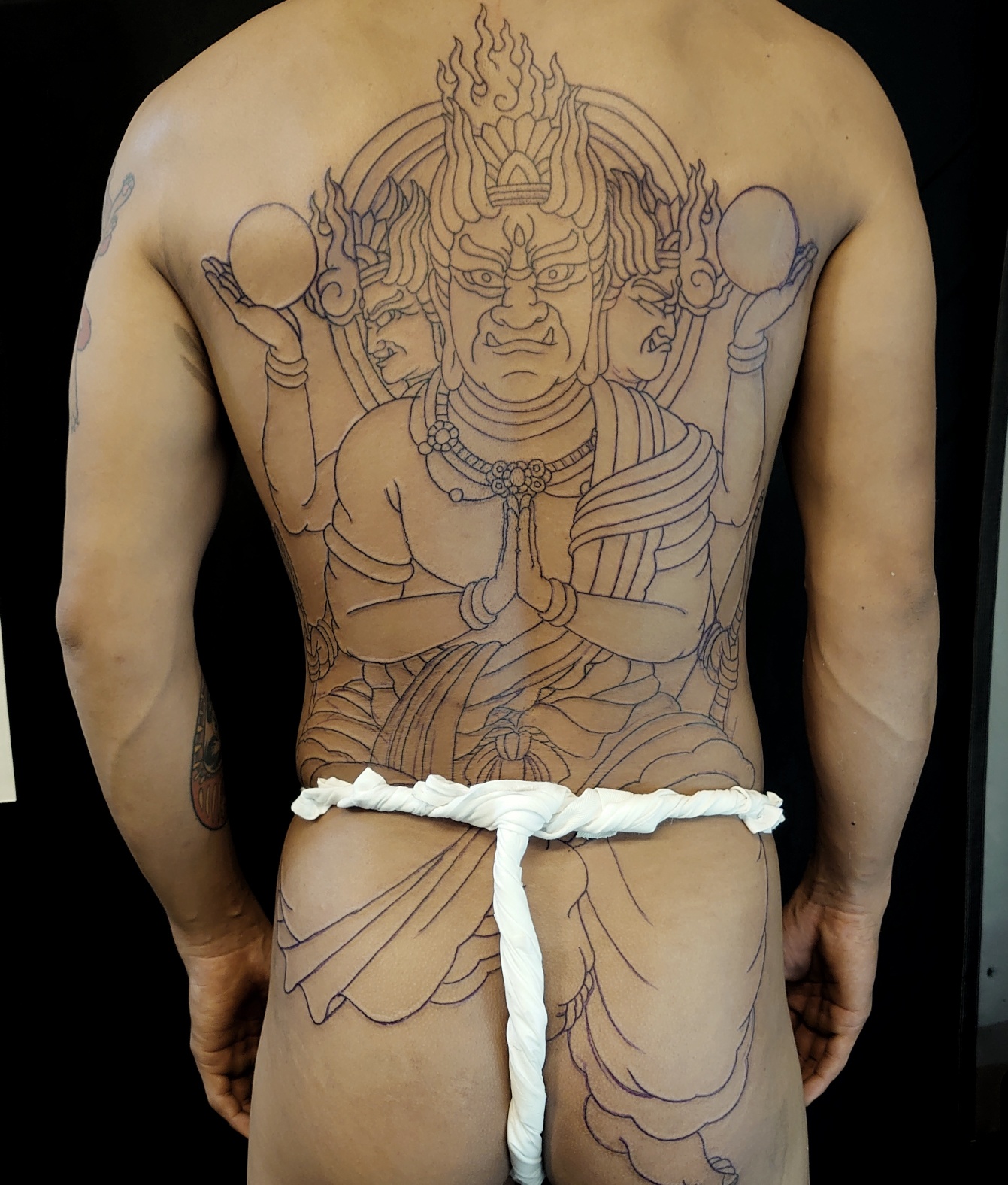 Black Eyes Tattoo 1st - #阿修羅神 #筋彫り #backpiecetattoo LINE 