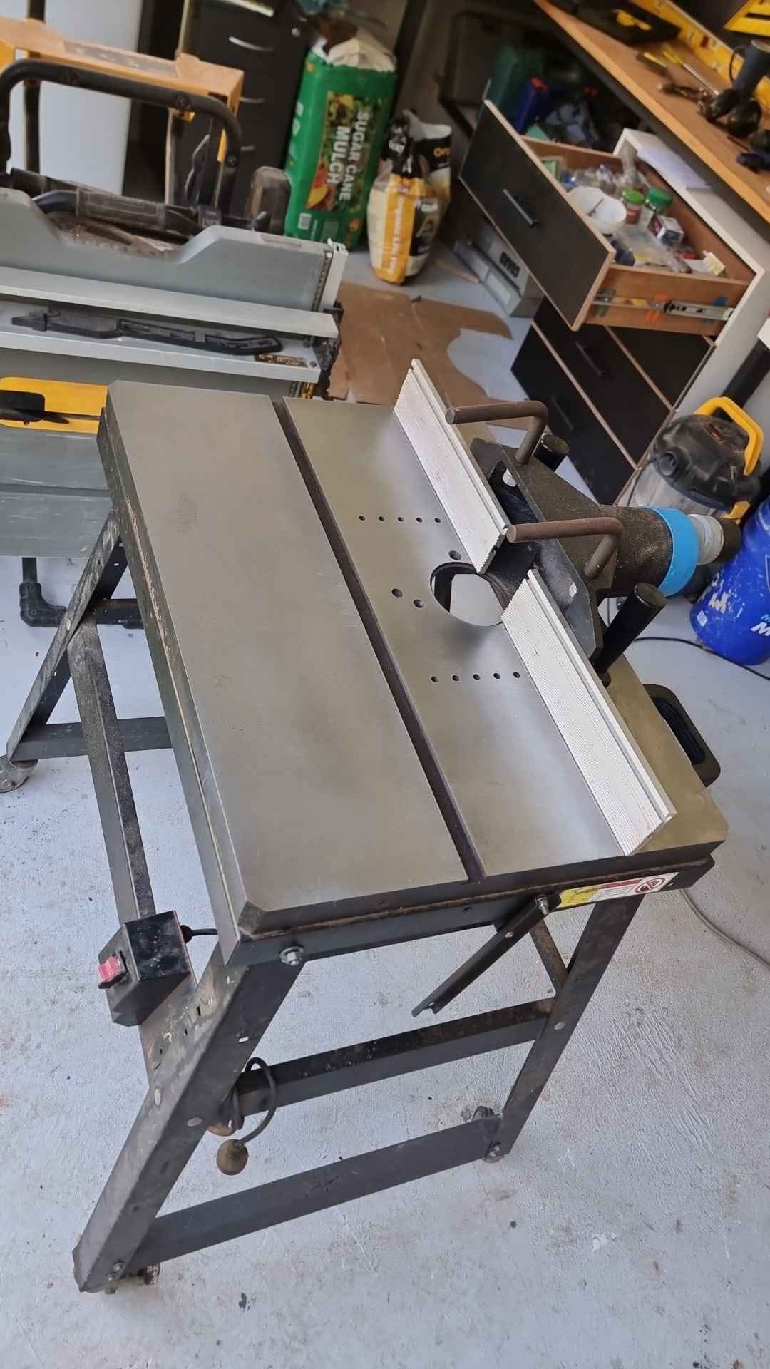 Carbatec router table - Router Tables - Port Macquarie, New South Wales ...