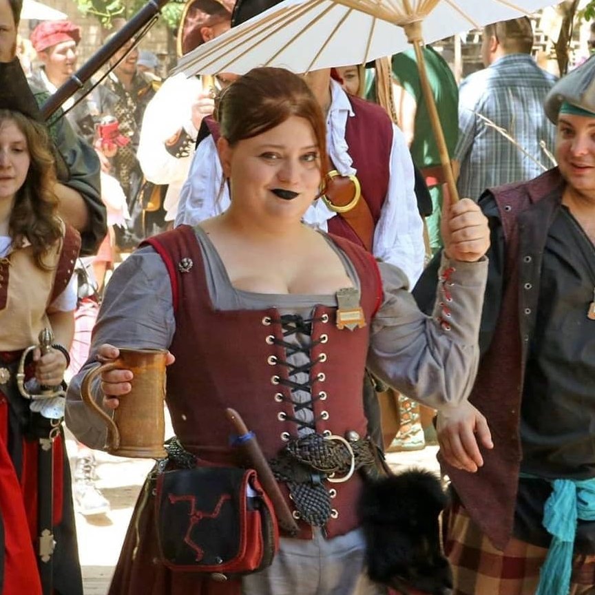 Another note on polyester... ... #RenFaireTips #RenFaire #RenFest # ...