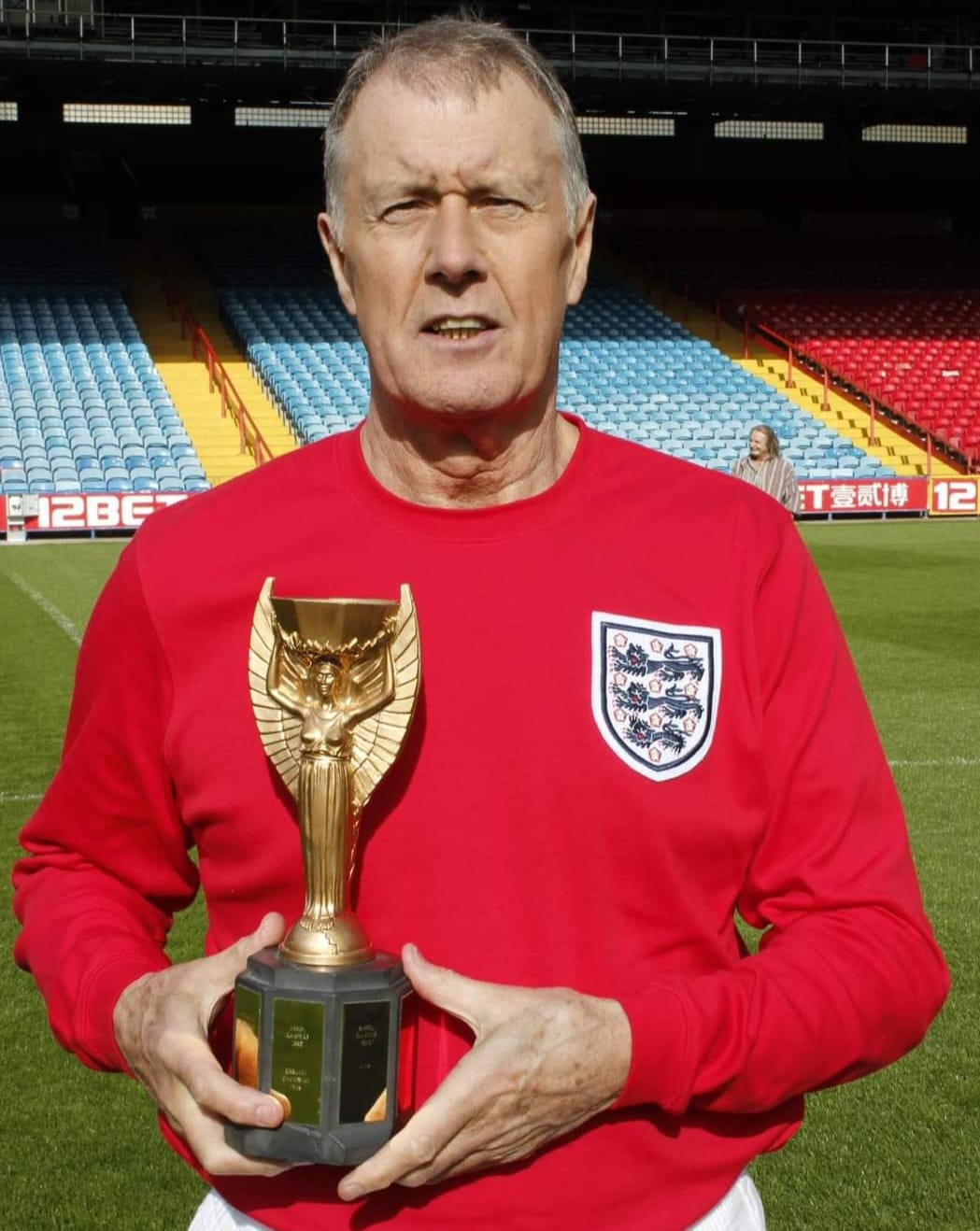 1966 FIFA World Cup England 記念トロフィー Geoff Hurst's Historic Hat-trick in 1966 World Cup Final