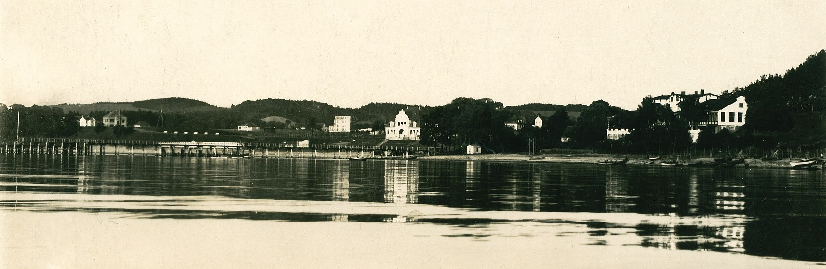 Pałace - Zakłady Fränkla w Prudniku lata 30. XX wieku Źródło: https ...