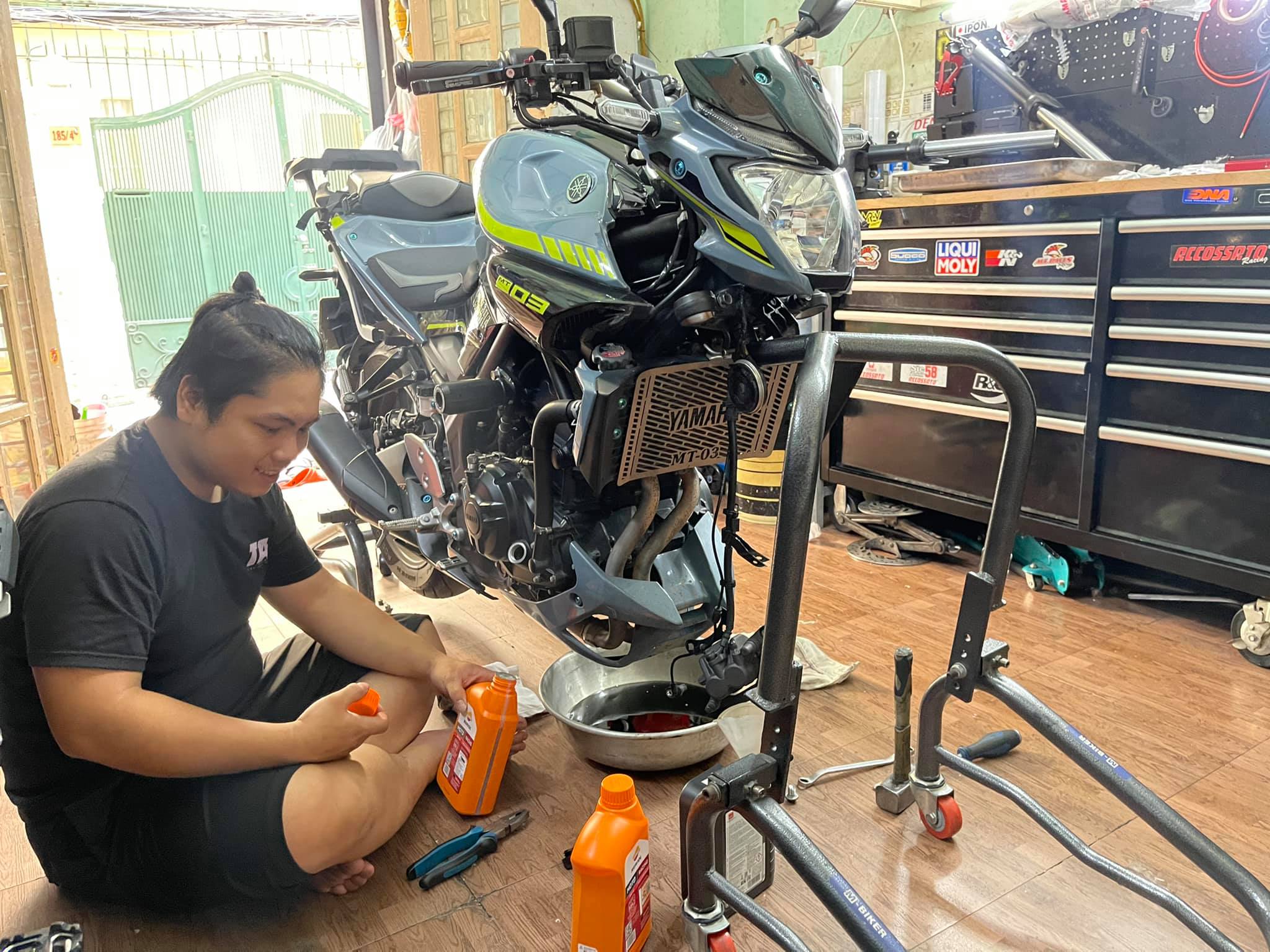Tinh Anh Racing - Yamaha MT03 bảo dưỡng Phuộc trước - Phốt... | Facebook