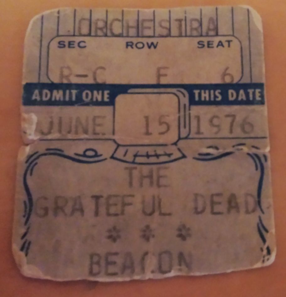 Grateful Dead live at Beacon Theater 6/14/76