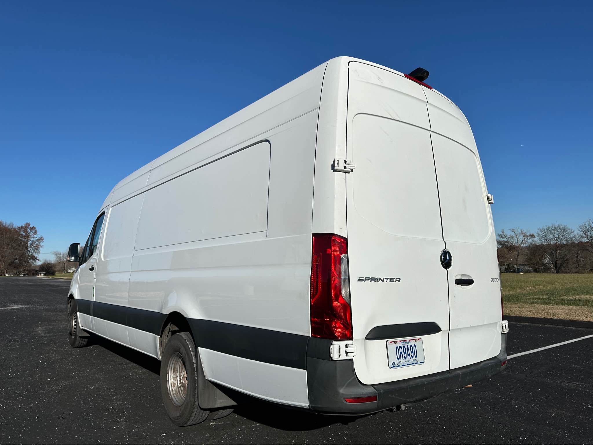 2022 Mercedes-Benz Sprinter 3500 XD Cargo · High Roof Extended w/170 ...