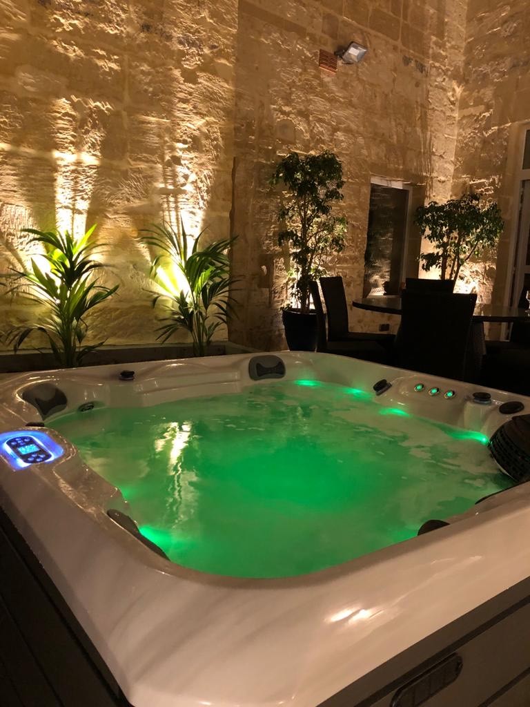 The Platinum Spas Kenya hot tub... - Superior Wellness | Facebook