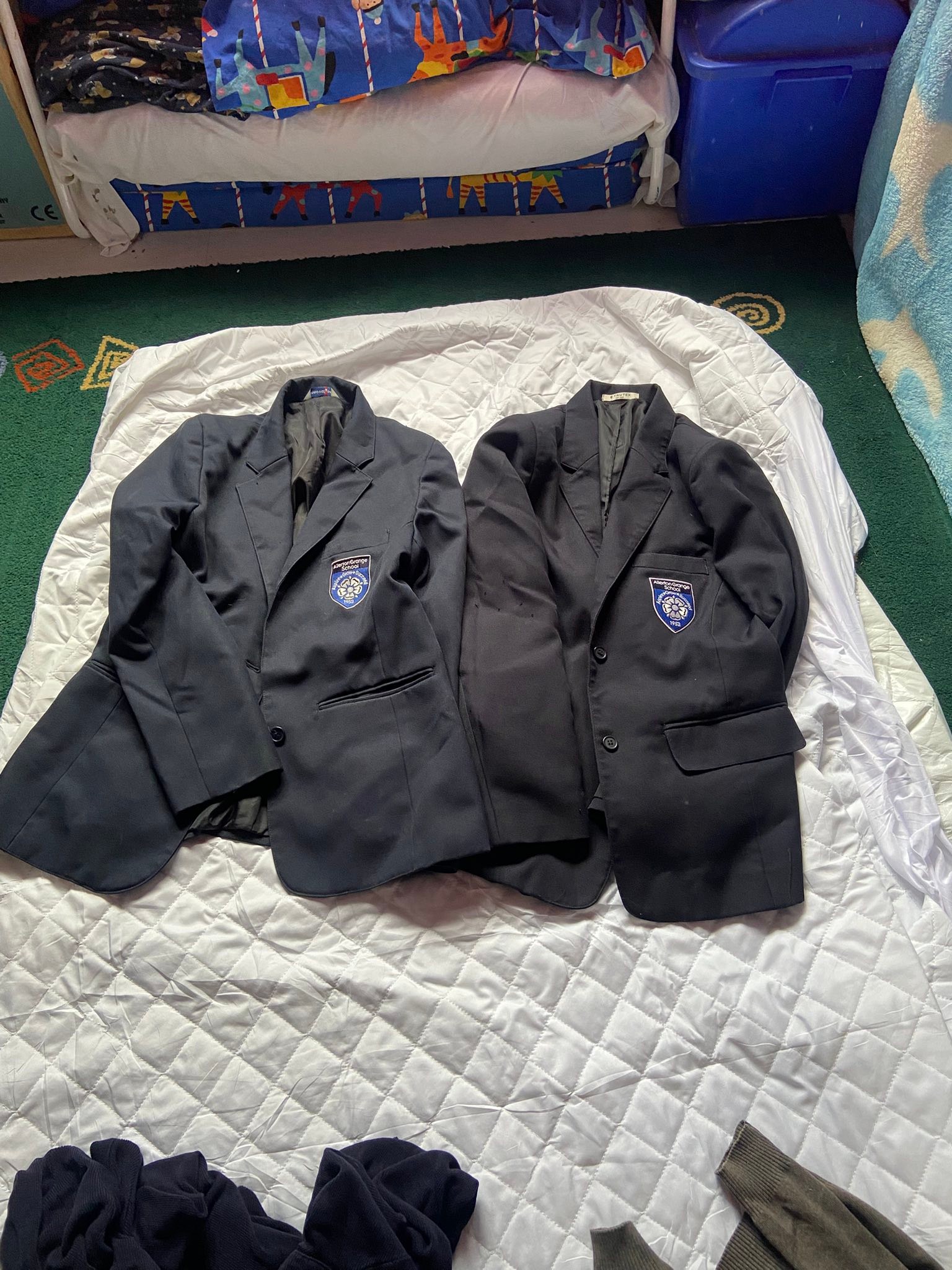 2allerton grange blazers size year 9/11 £5 for both Year 11 navy 