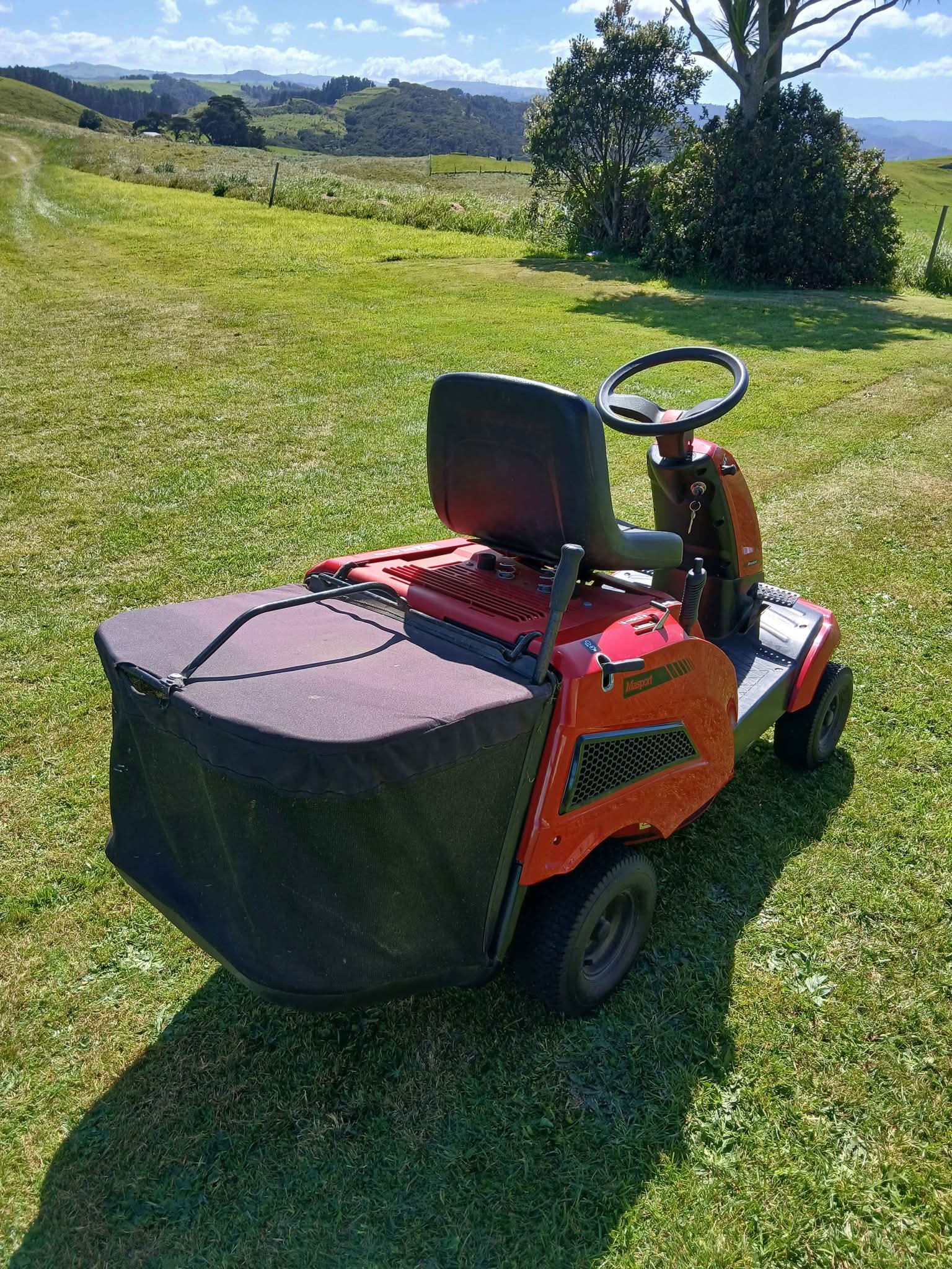 Masport ride on mower with catcher - Lawn Mowers - Raglan, New Zealand ...