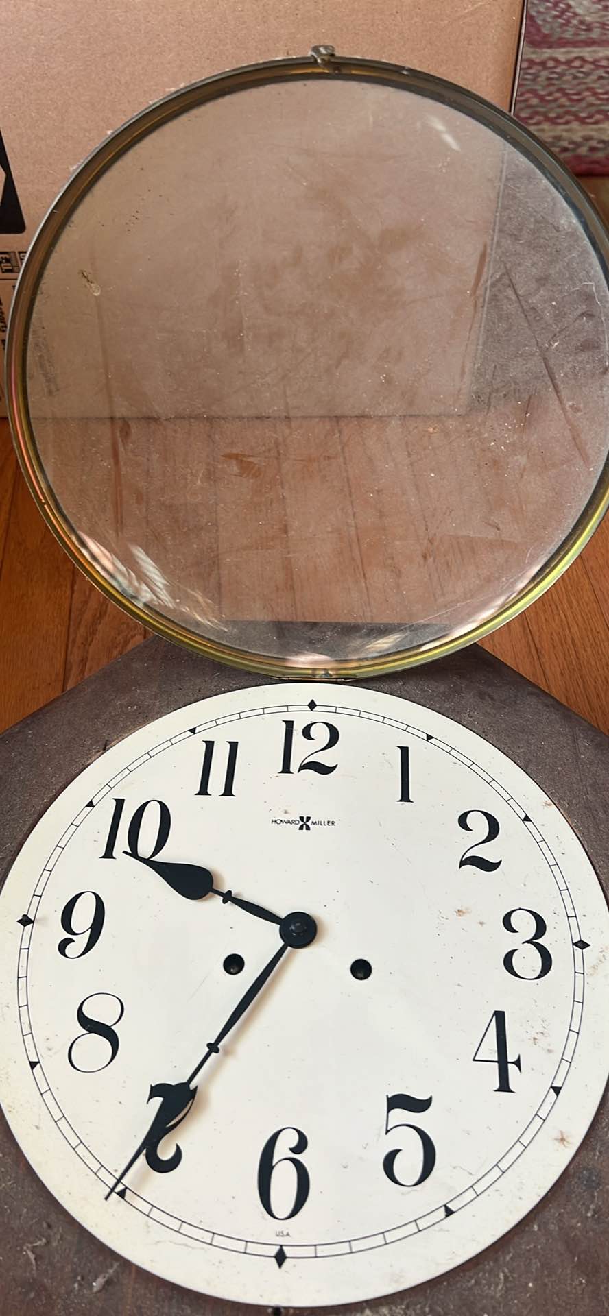 Vintage Howard Miller model 4997 octagon wooden wall clock with