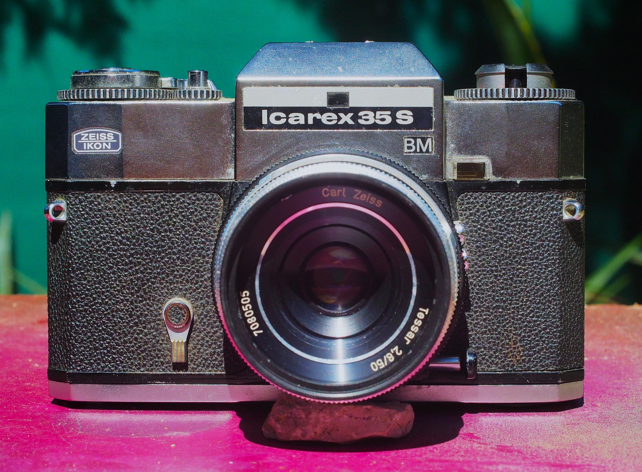 Zeiss Icarex Tessar 2.8/50mm lens review on Leica M-P