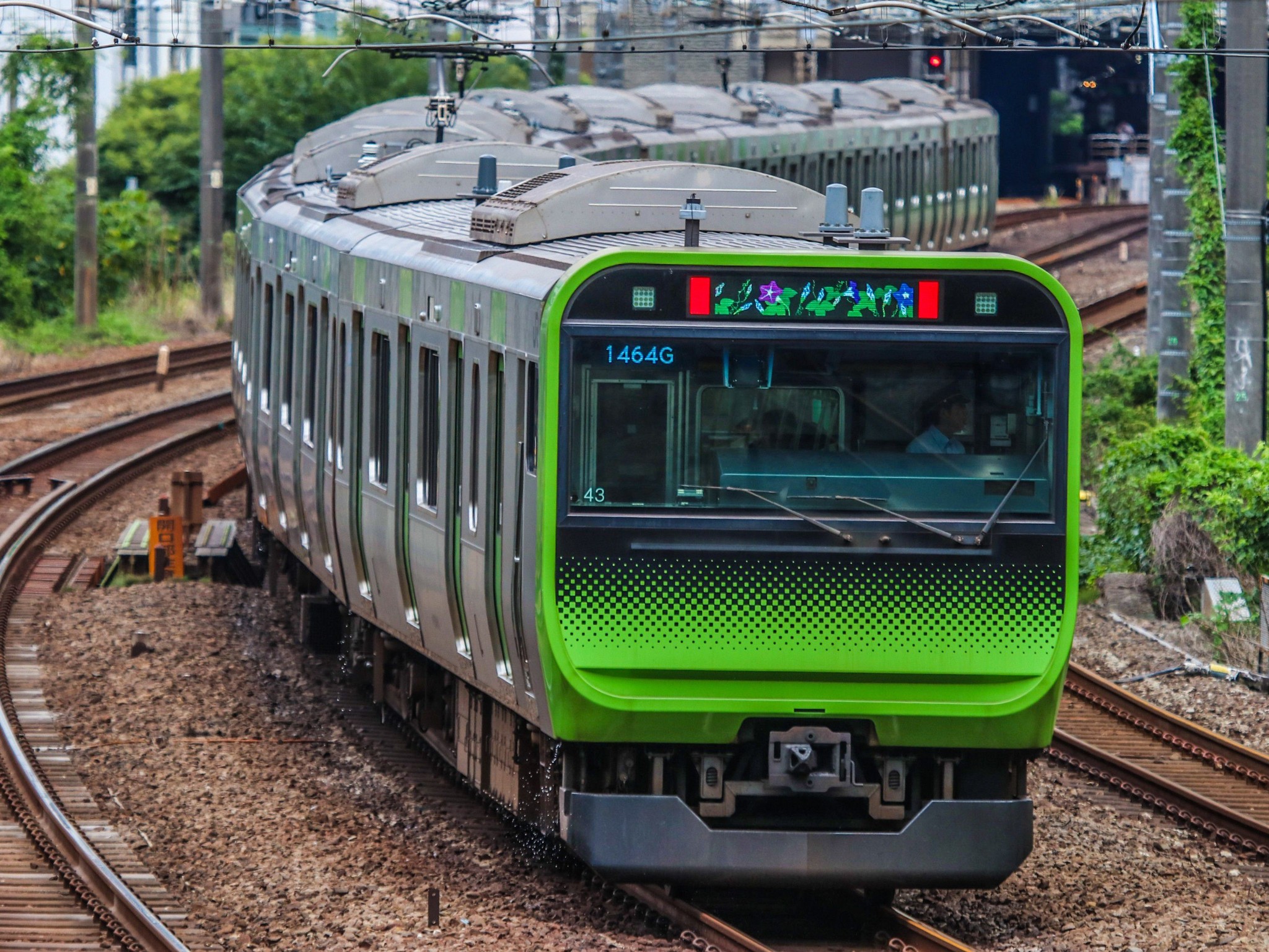 名鉄金山駅で撮影した急行知多半田行きは、金山駅発の電車の中で、1日1