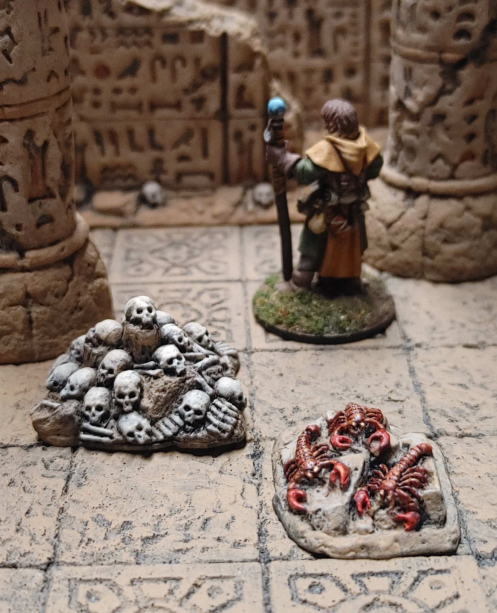 Reaper Miniatures 4 Skeleton Warriors Bones USA – Figurines Fantasy 25mm, Non Peintes, Pour Jeux De Rôle Et Collection