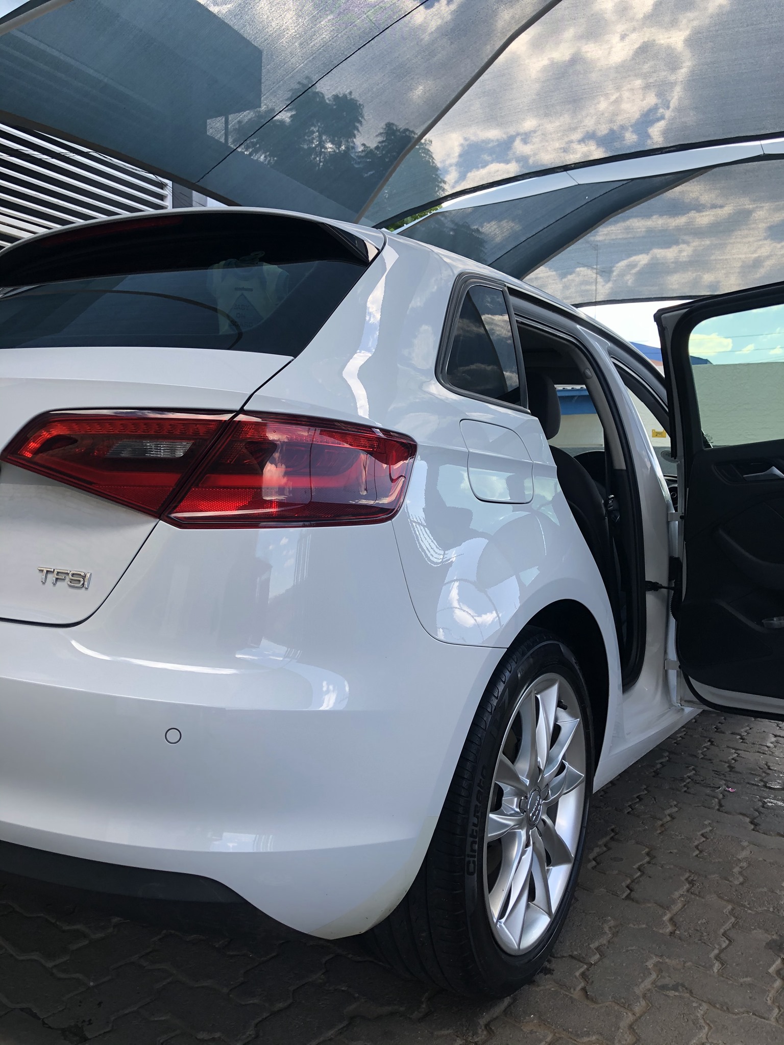 B2 Car Wash And Detailing: Ultimate Shine Guaranteed