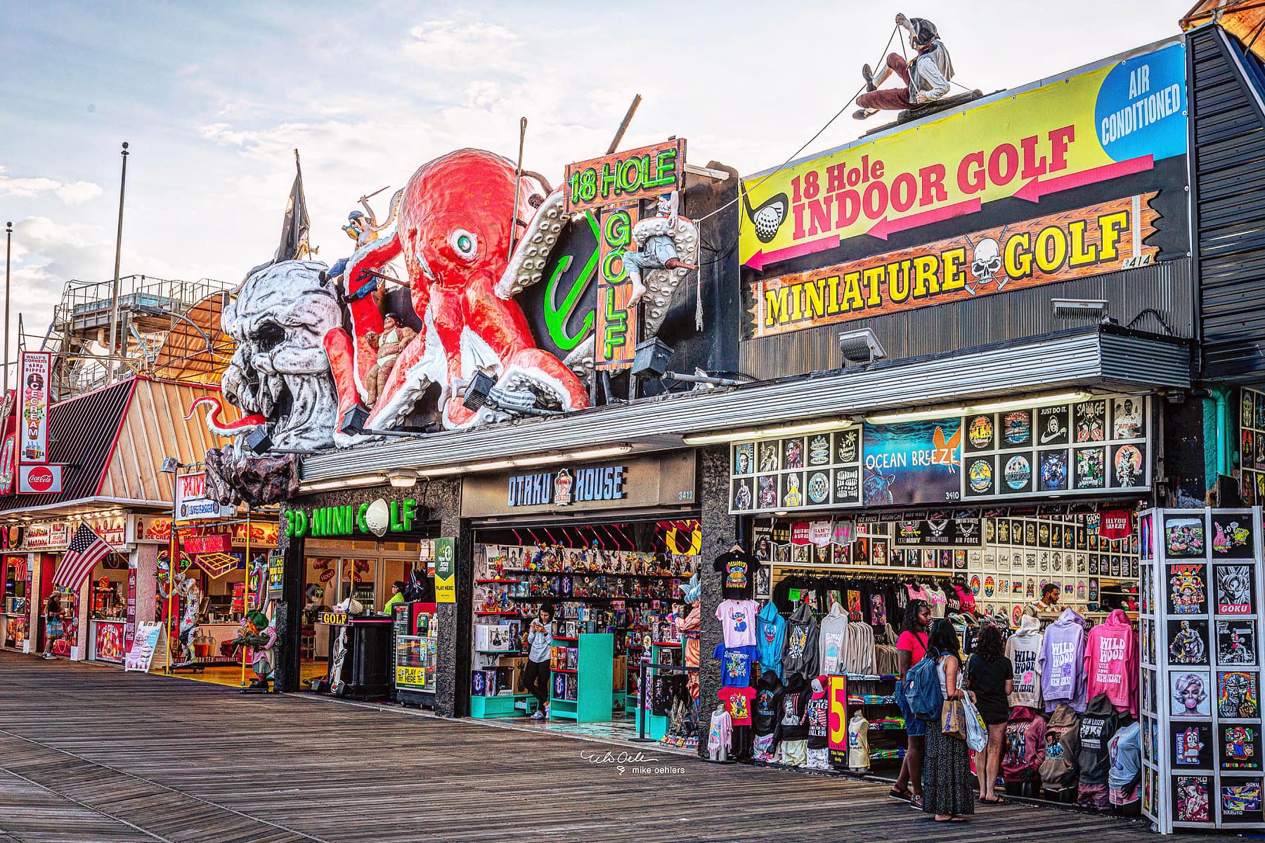 Neon dreams + motel memories live here. 🏖️ Tour Wildwood's Doo