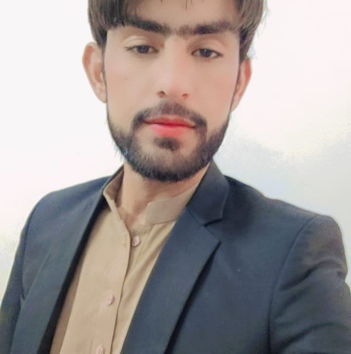 Bhtttttttttttttttt sari shopping kar li abh thOra enjoy bhi karlun naw ...