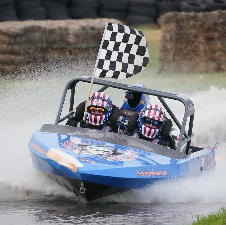 Twin Turbo LS Jetsprint shredding Australia circuit. #jetboat # ...