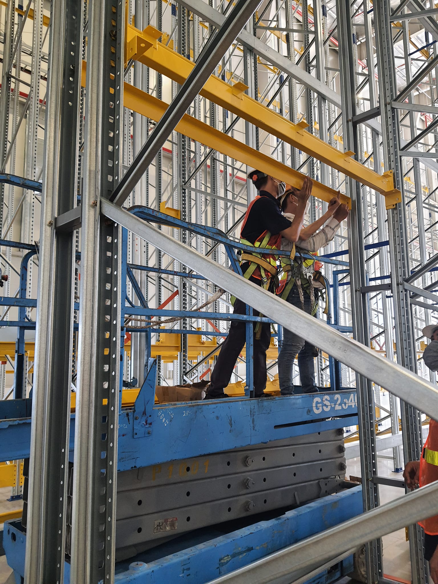 Hệ thống kệ rack và băng tải conveyor - AST