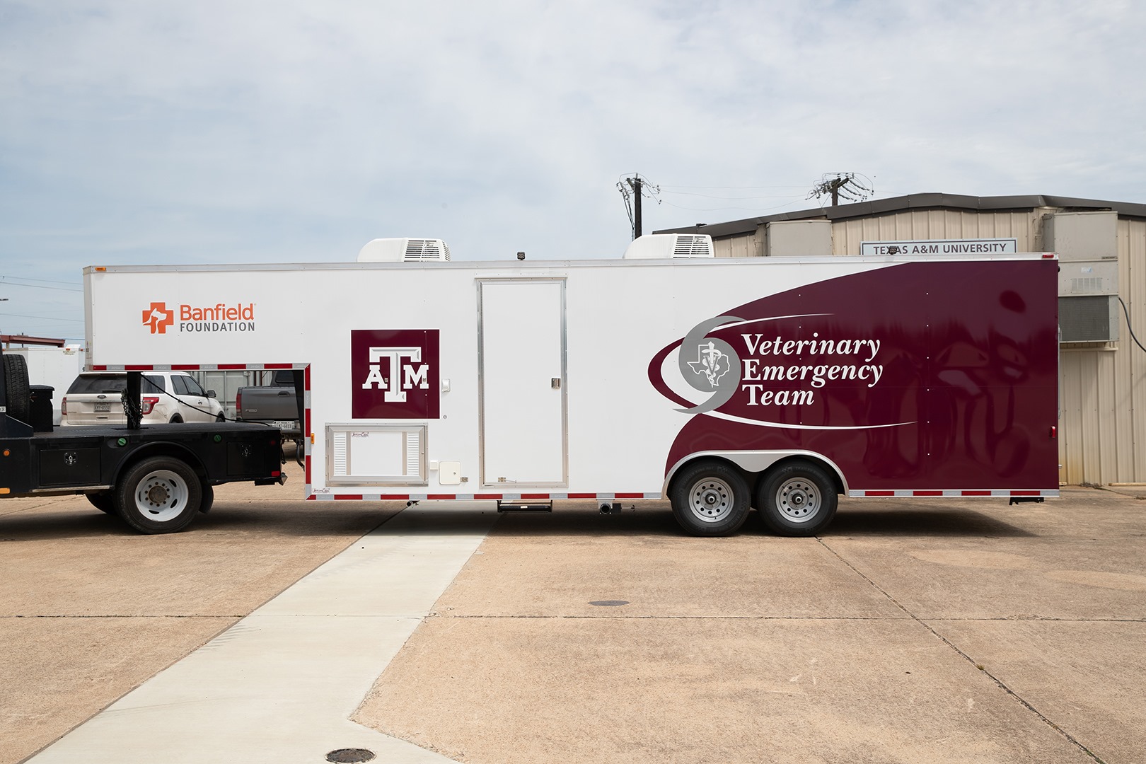 Today we’re... - Texas A&M Veterinary Emergency Team | Facebook