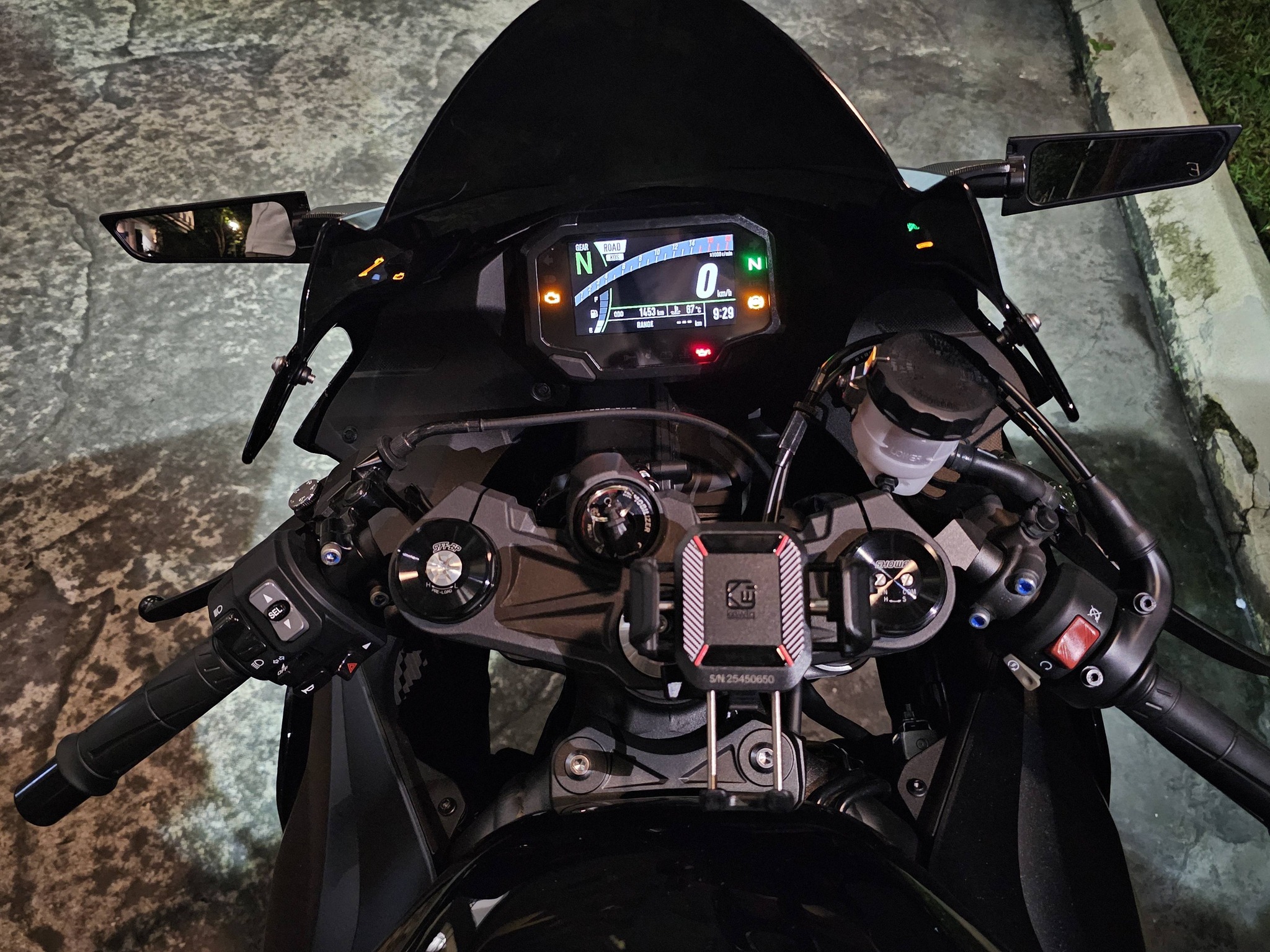 2025 A.P.C Motor Company Kawasaki Z900 · Driven 9,300 kilometers