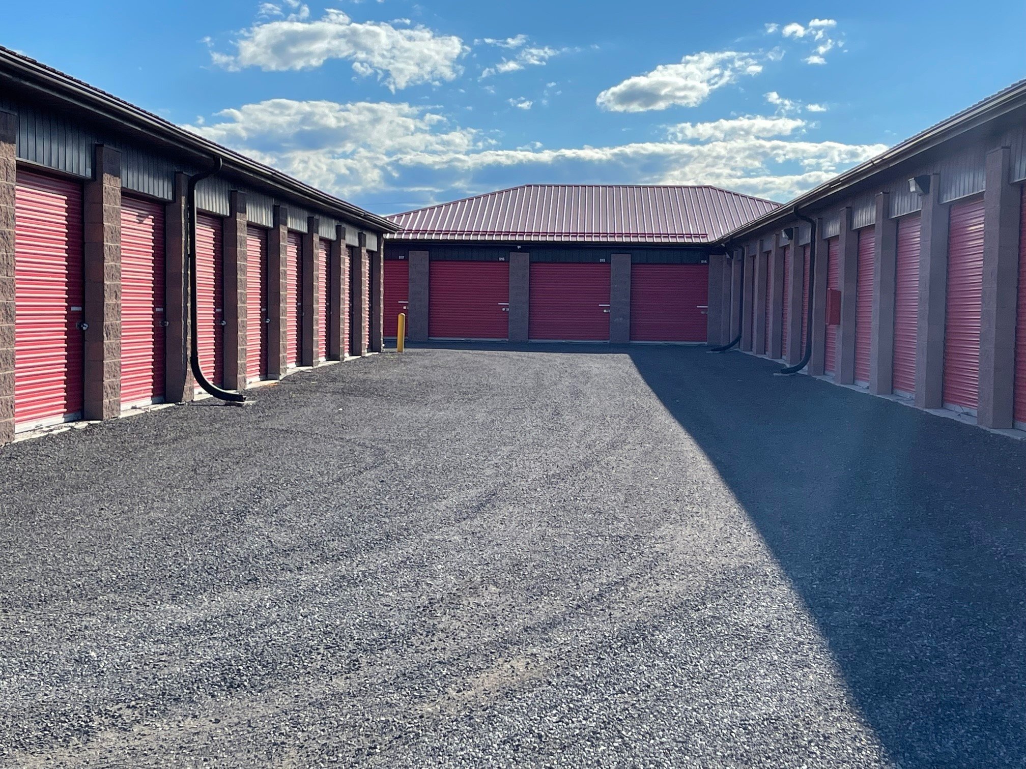 Baseline Storage | Bowmanville ON