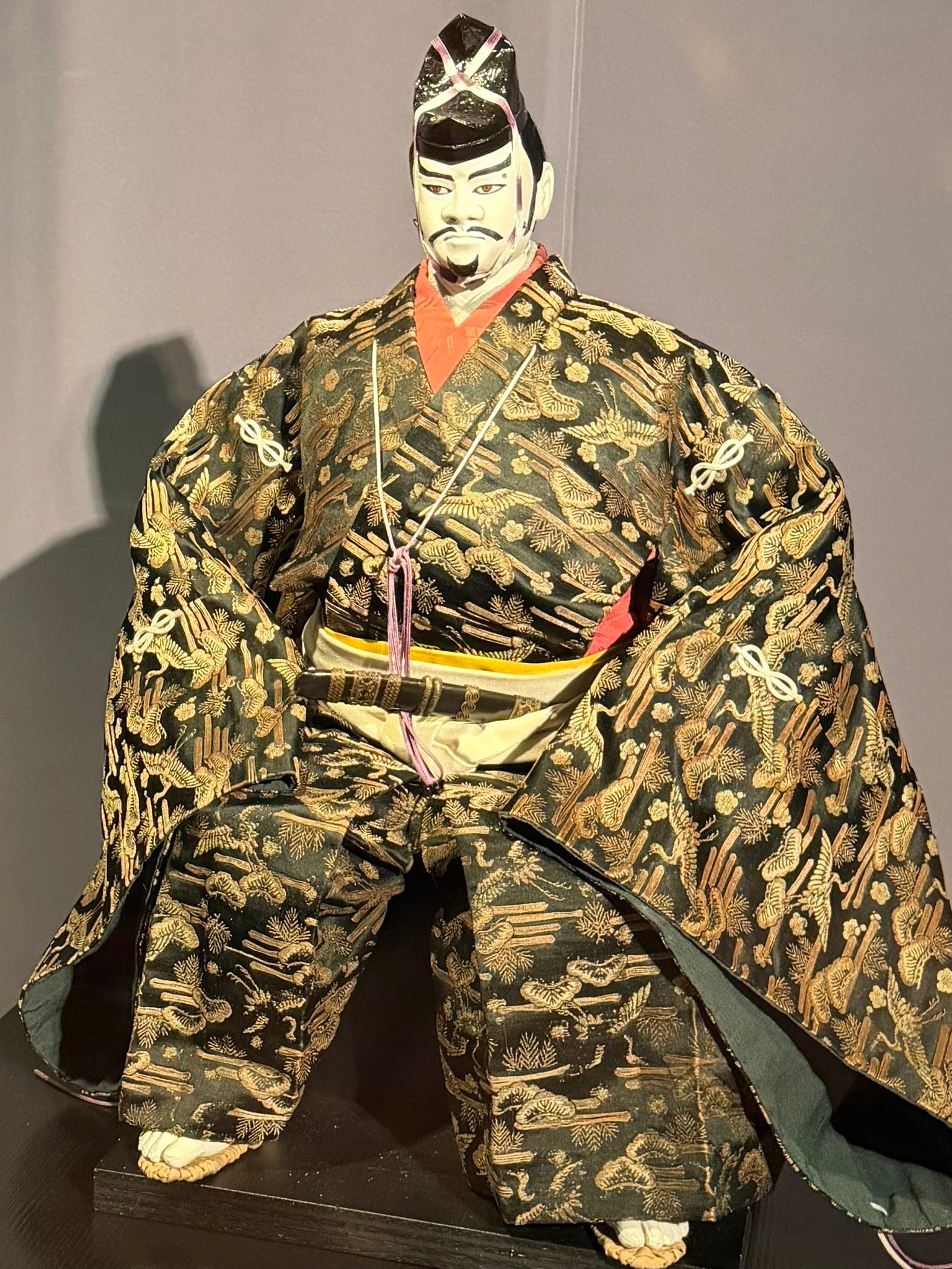 卒業以来かな、母校の敷地に足を入れ横浜高校OB会公認グッズの購入に 
