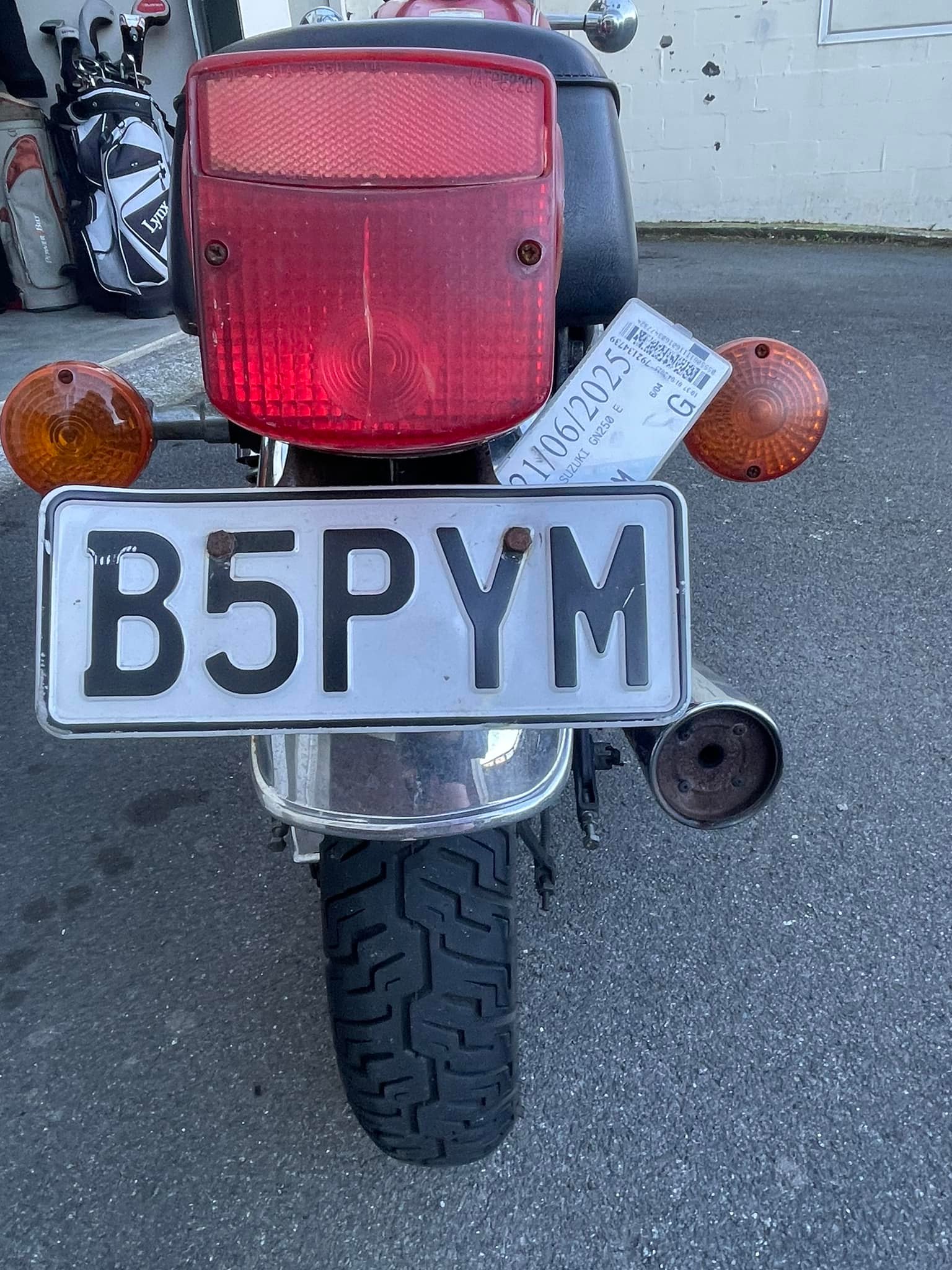 I bought a ZZR250 recently as a parts bike knowing it is a none