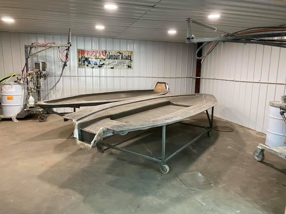 New spray booth is finished and... - Four Rivers Layout Boats | Facebook