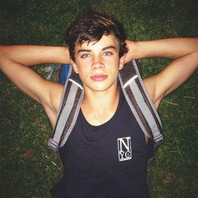 Hayes Grier is so hot