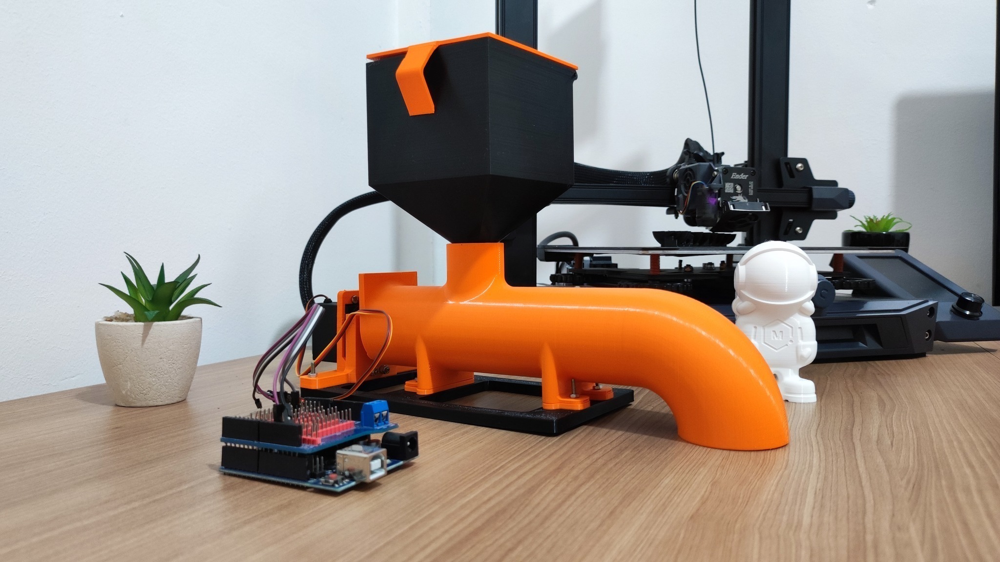 Arduino Việt Nam | # **Arduino controlled feeder for Small Pets**