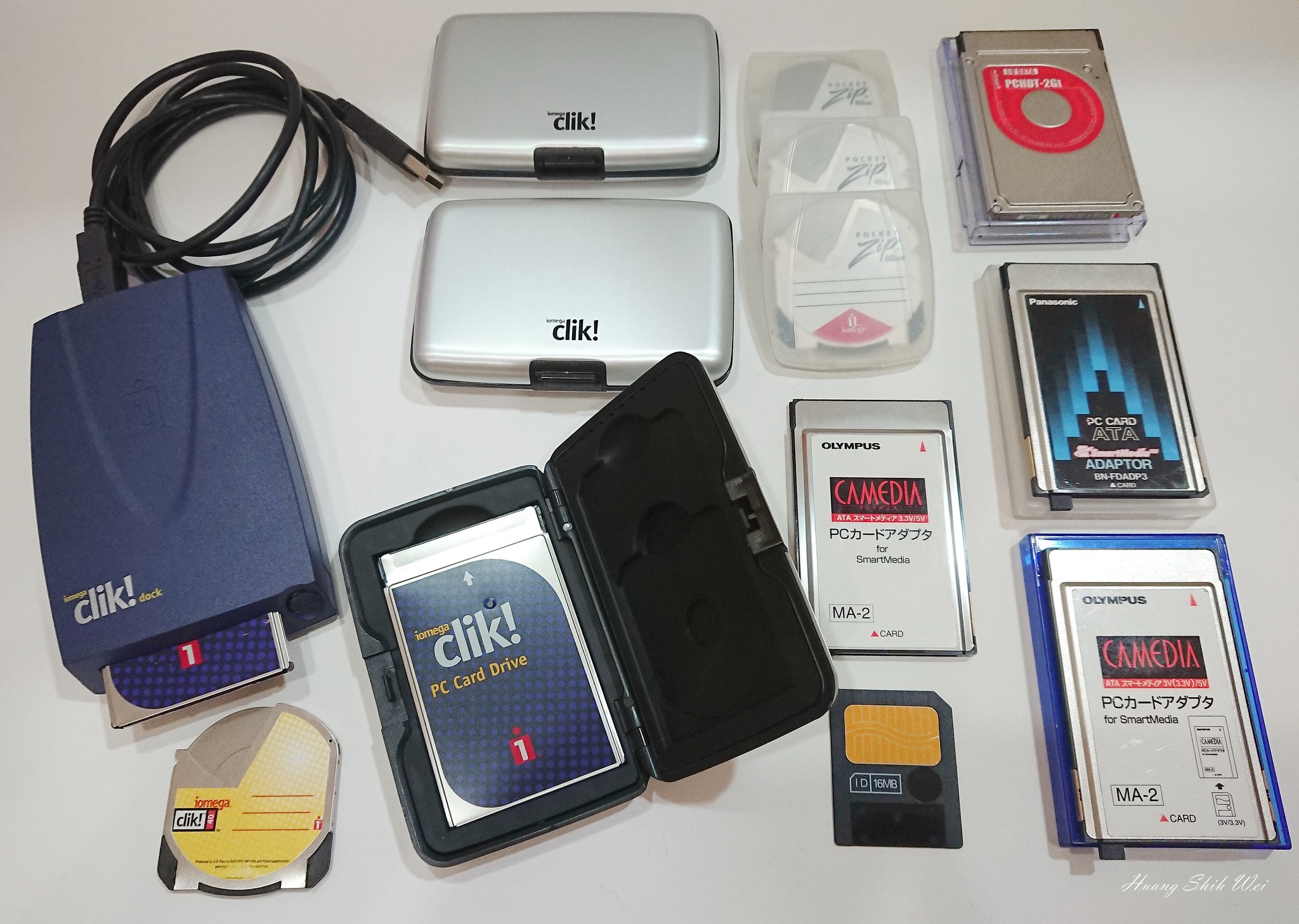 Does anyone still remember these storage media? The Iomega Clik