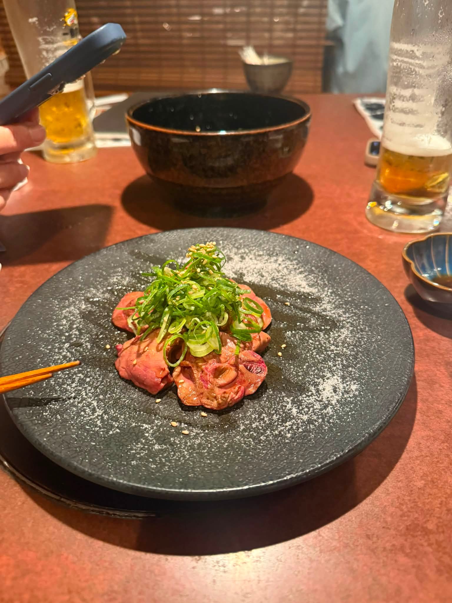 港湾 食堂 和 以 尊