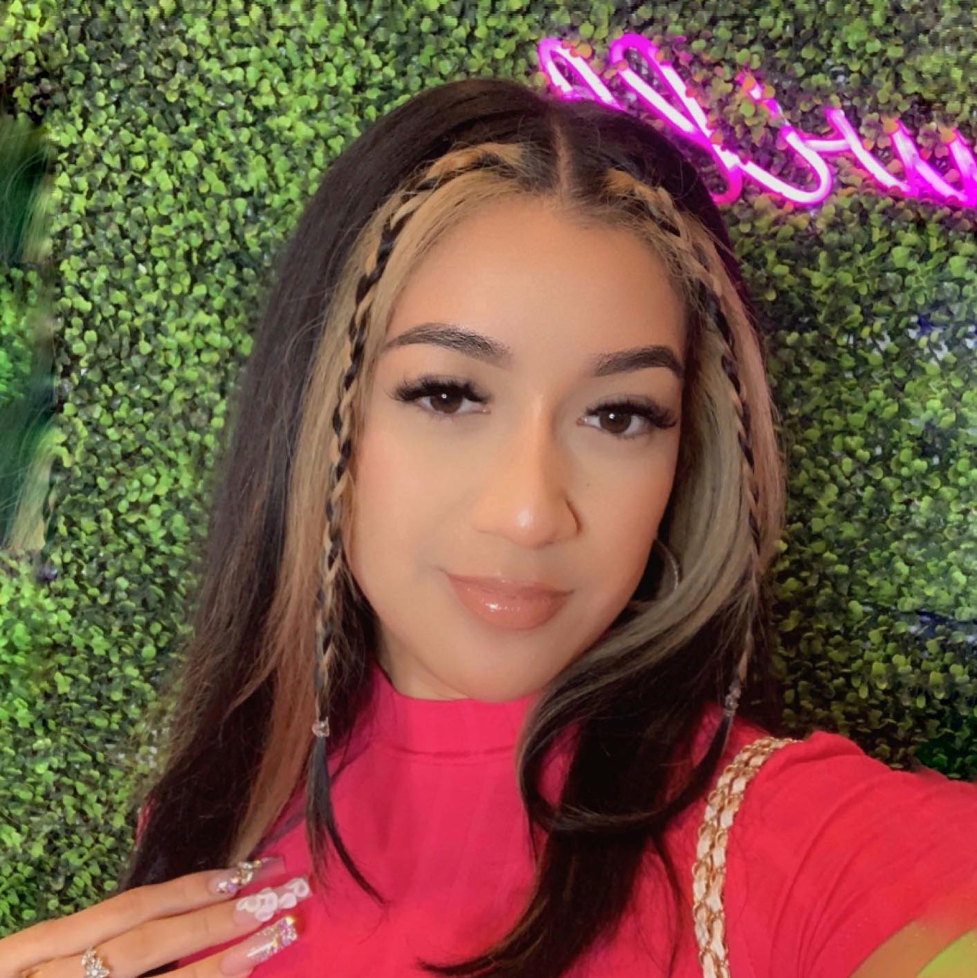 Actually please do, I might get some new clients 🤭💅🏽 - - April ...