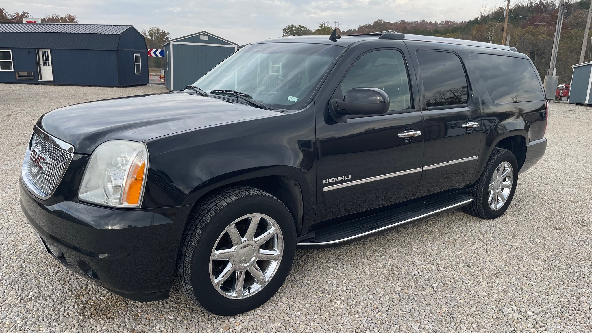 🌟 2011 GMC Yukon XL Denali AWD – Priced to Move at $6,900! - Car ...