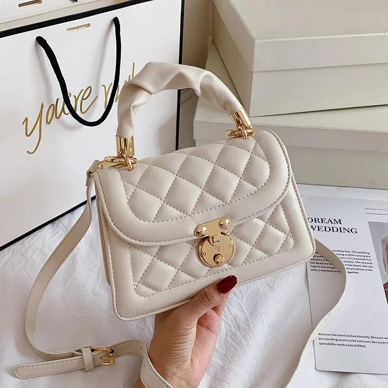 vente-accessoire-chic-added-a-new-vente-accessoire-chic
