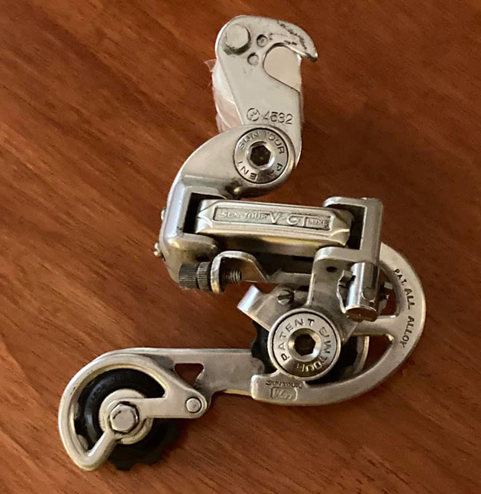 Why the non-electronic, non-indexed Silver OM-1 manufactured by