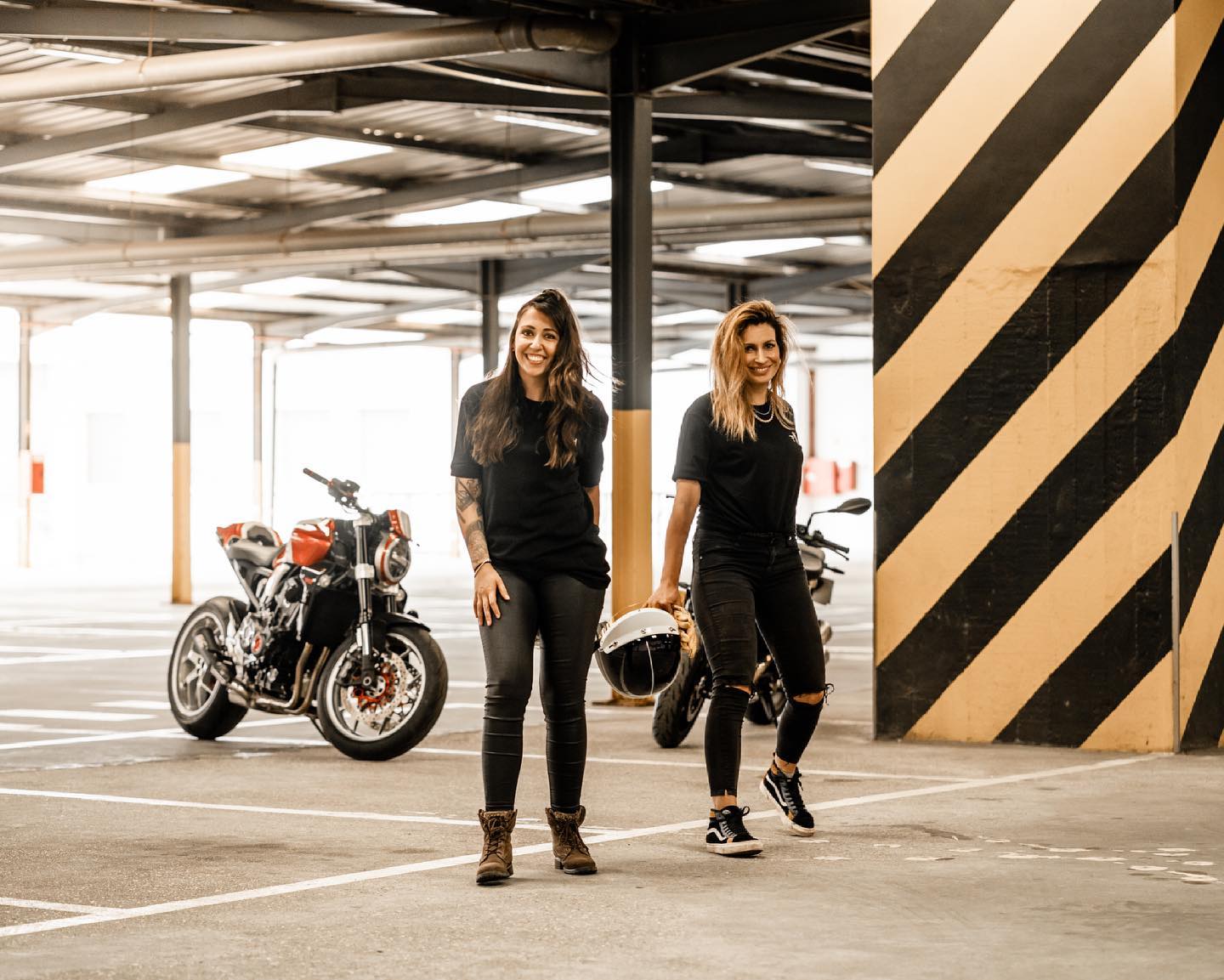 Foxy Riders - Foxy Riders added a new photo — at Circuito...