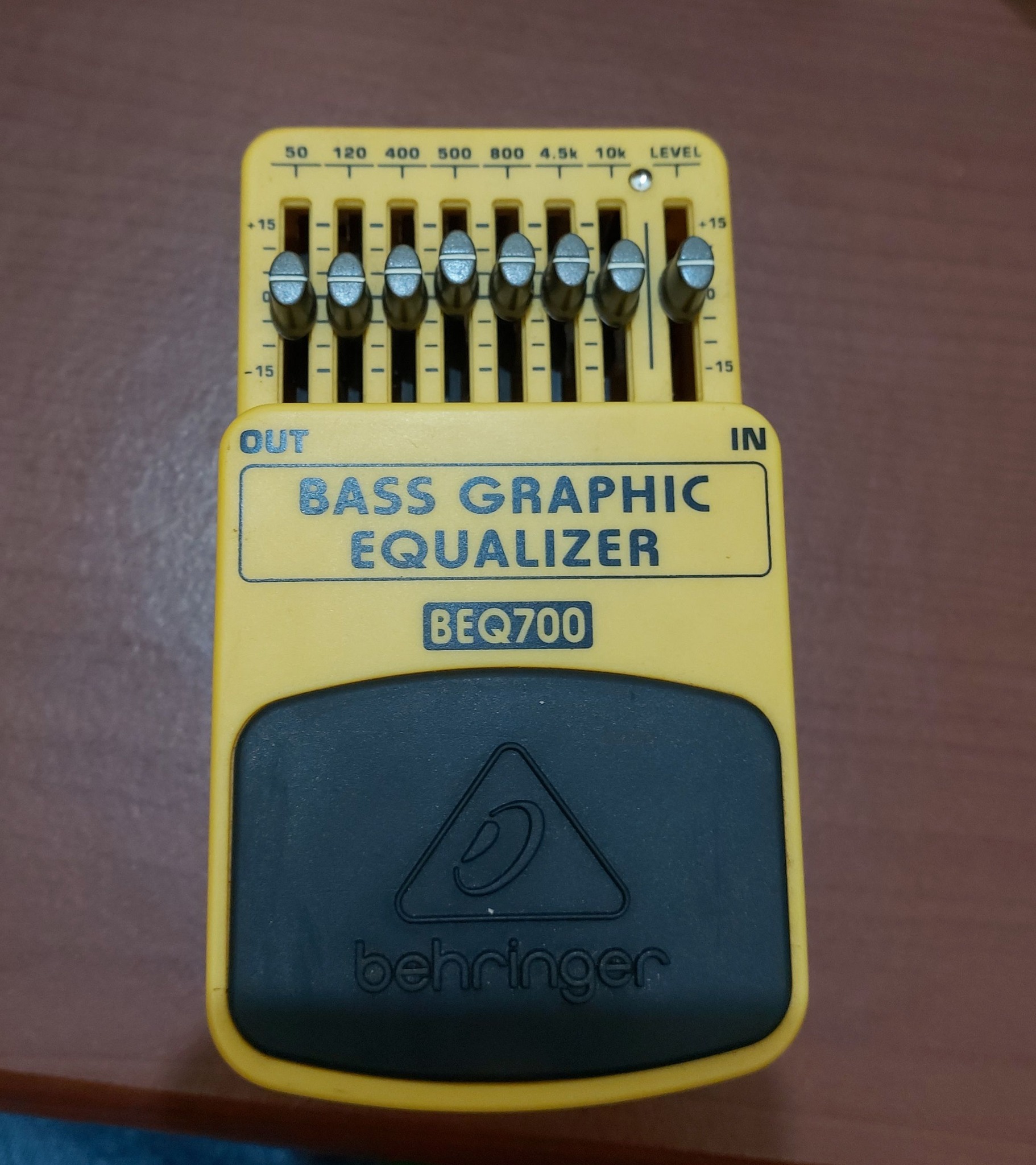 guitar pedal kill switch Stutter (Temporary mute) Click-less velokindersitze Easy install with a Farbe:Dark rose Emi Cap Aufbewahrung Wand Metall
