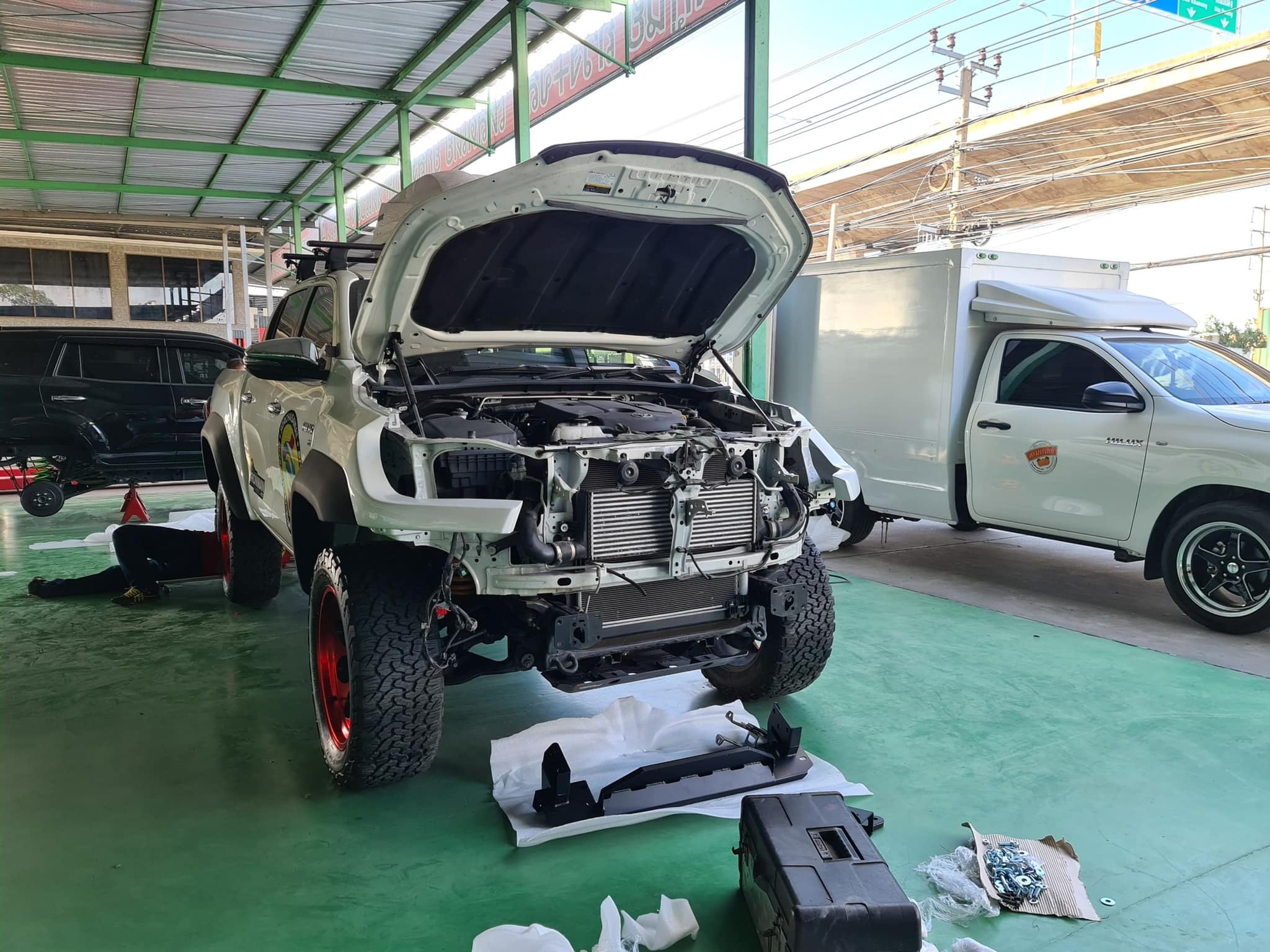 Rad Pathfinder - เปิดตัวแล้ววันนี้!!! ไฮลักซ์ รีโว่ กับ... | Facebook