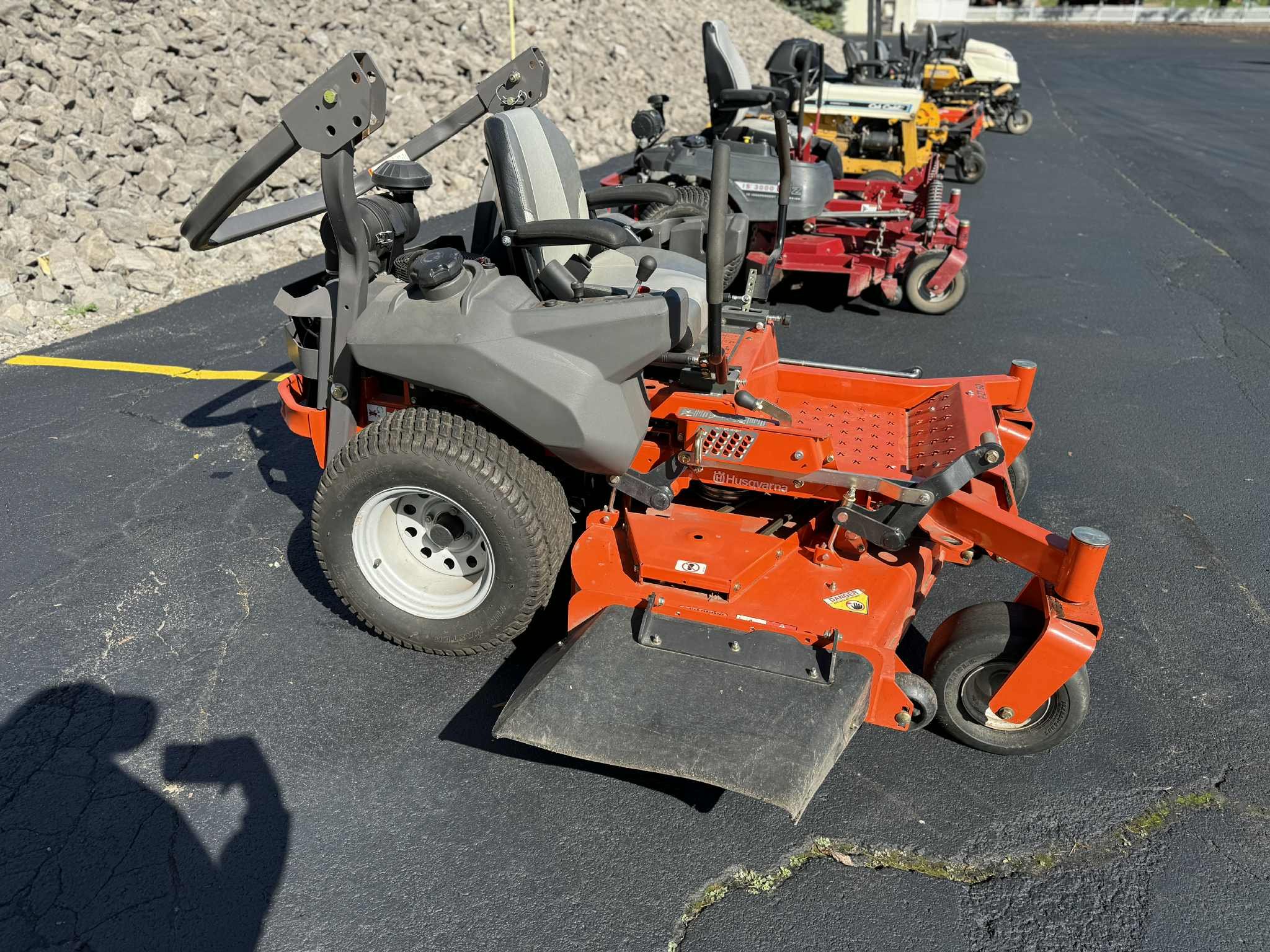 🚨 FOR SALE – 2014 Husqvarna P-ZT 60 Zero Turn 🚨 Commercial Grade