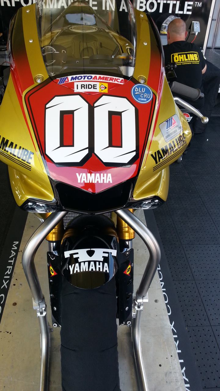 Yamaha R3... - Yamaha R3 racing parts by hispeed racing team