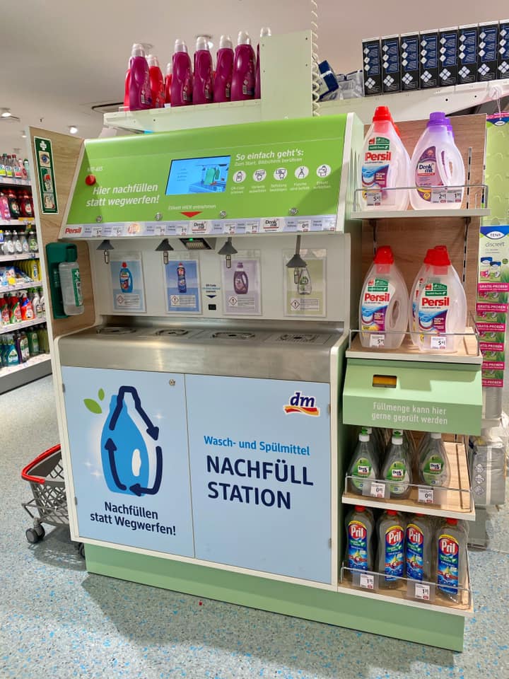 Ein halbes Jahr ist es her, als ich euch das letzte Mal von Abfüllstationen berichtet habe und jetzt darf ich euch wieder die tollen Neuigkeiten überbringen 😍 Wir haben seit gestern in