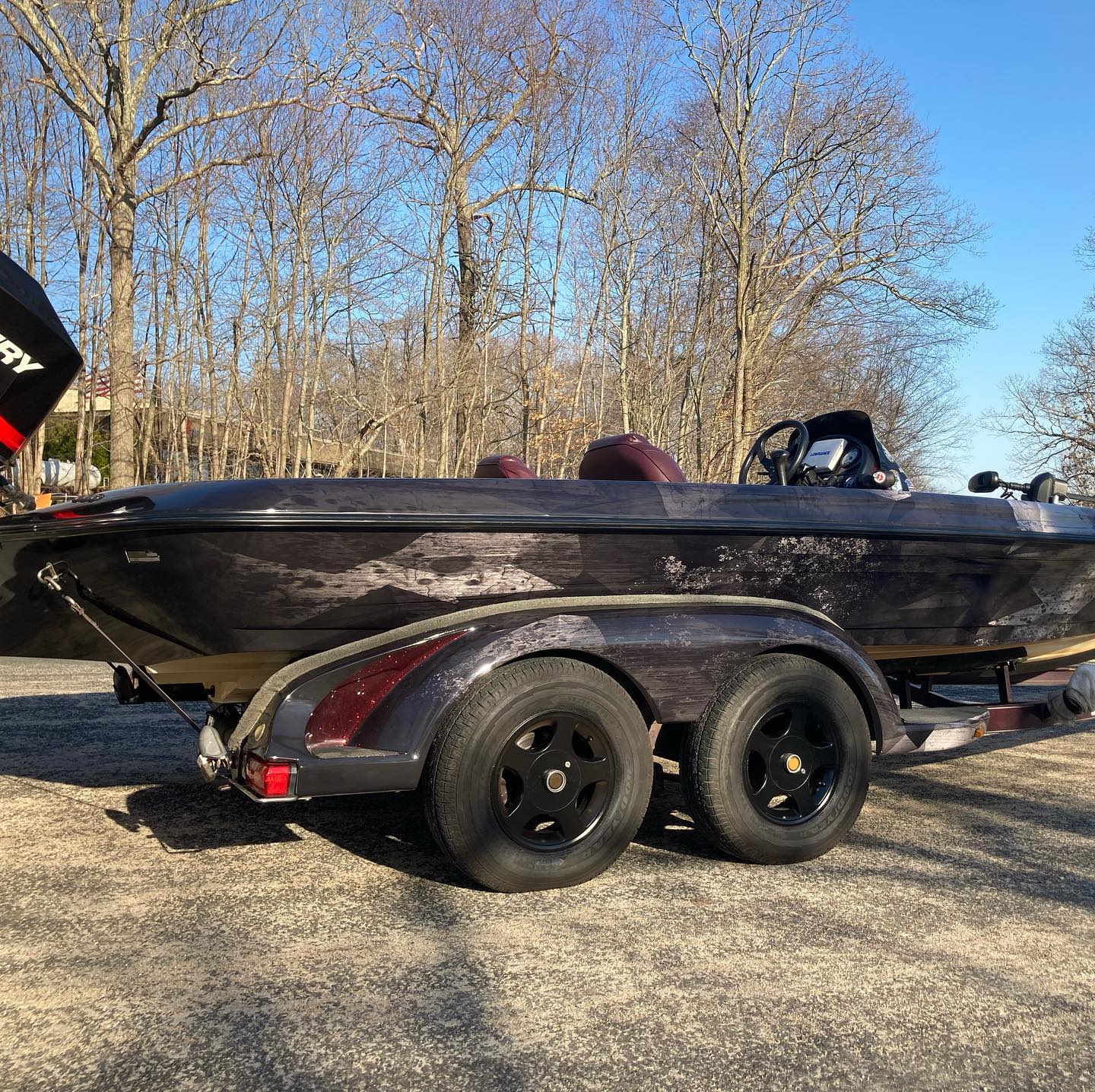 CT Wraps - A fresh new look for this bass boat! Custom...