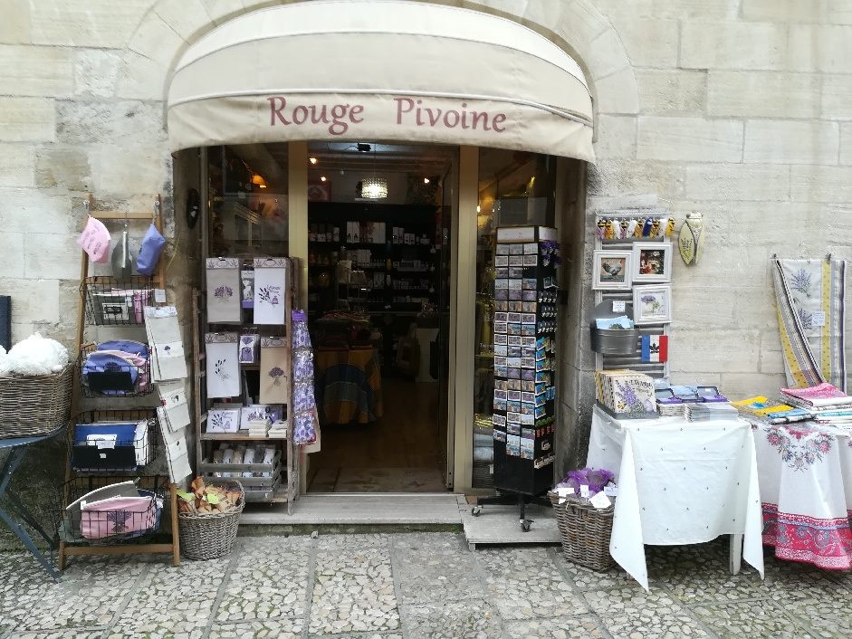 Rouge pivoine | Avignon